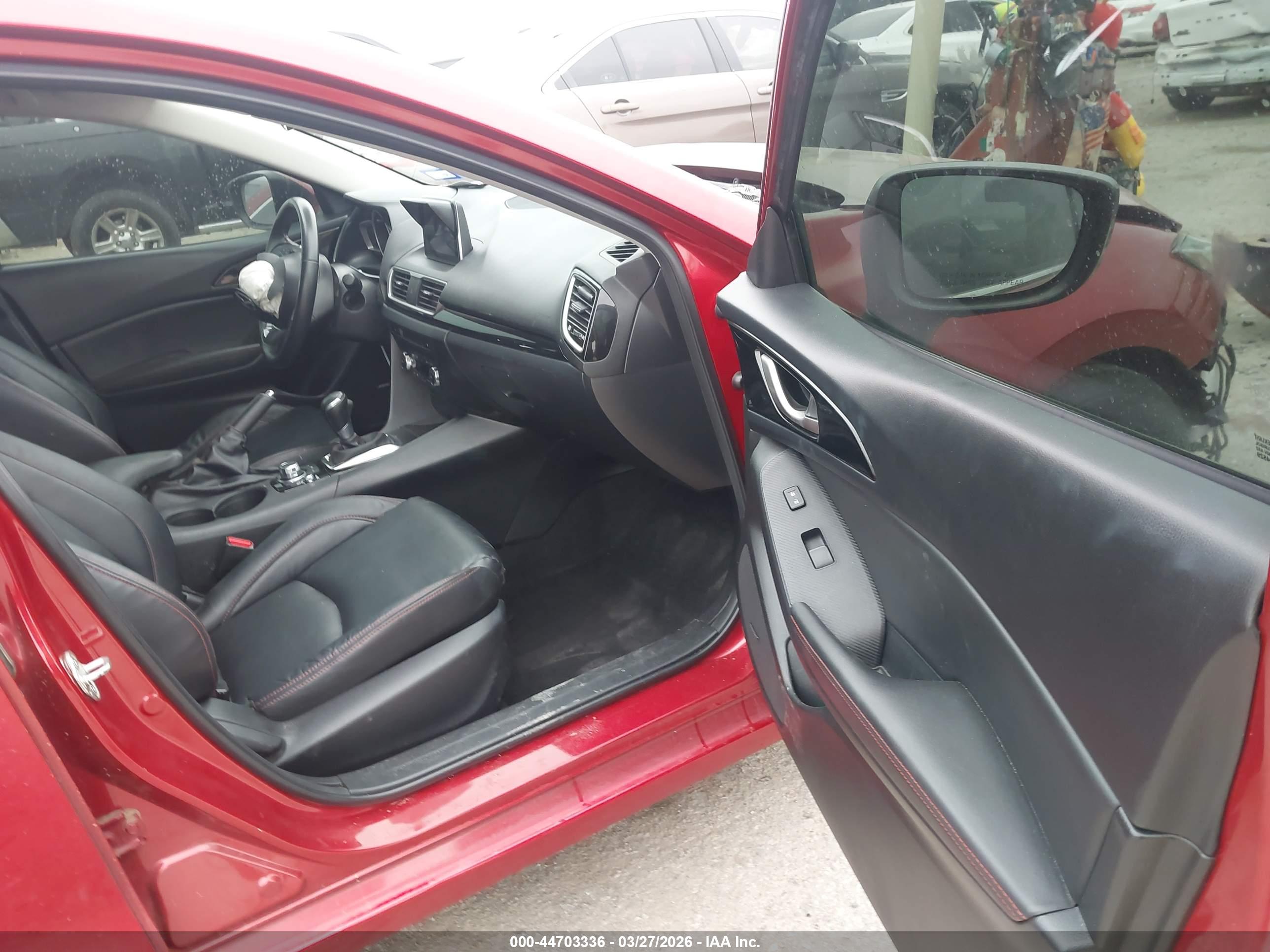MAZDA MAZDA3 image 5