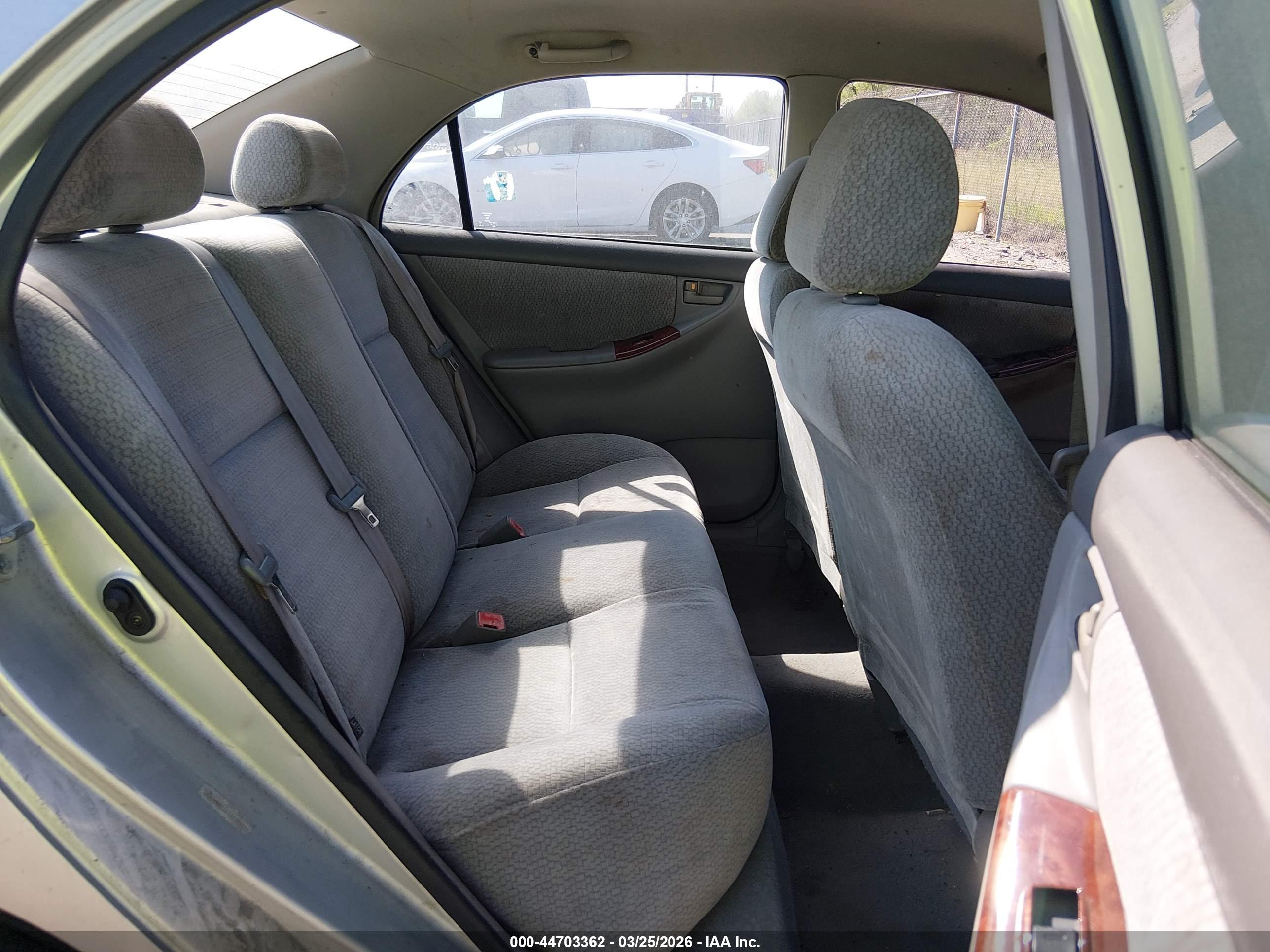TOYOTA COROLLA image 8