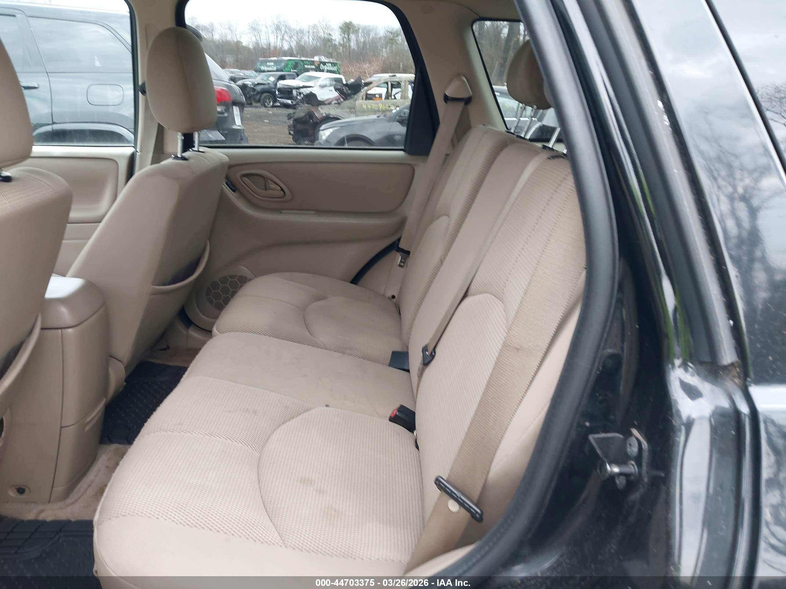 MAZDA TRIBUTE image 8