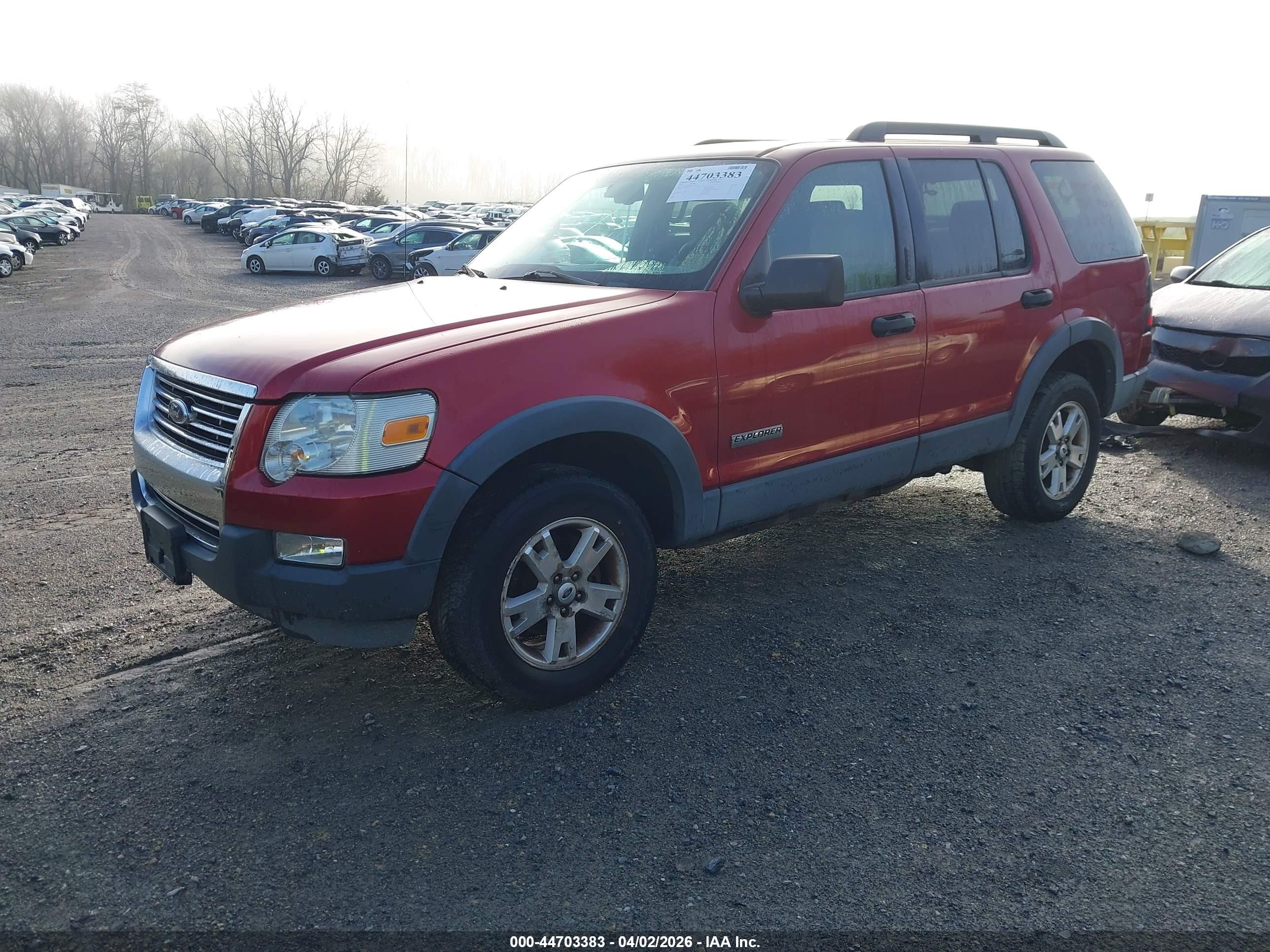 FORD EXPLORER image 2