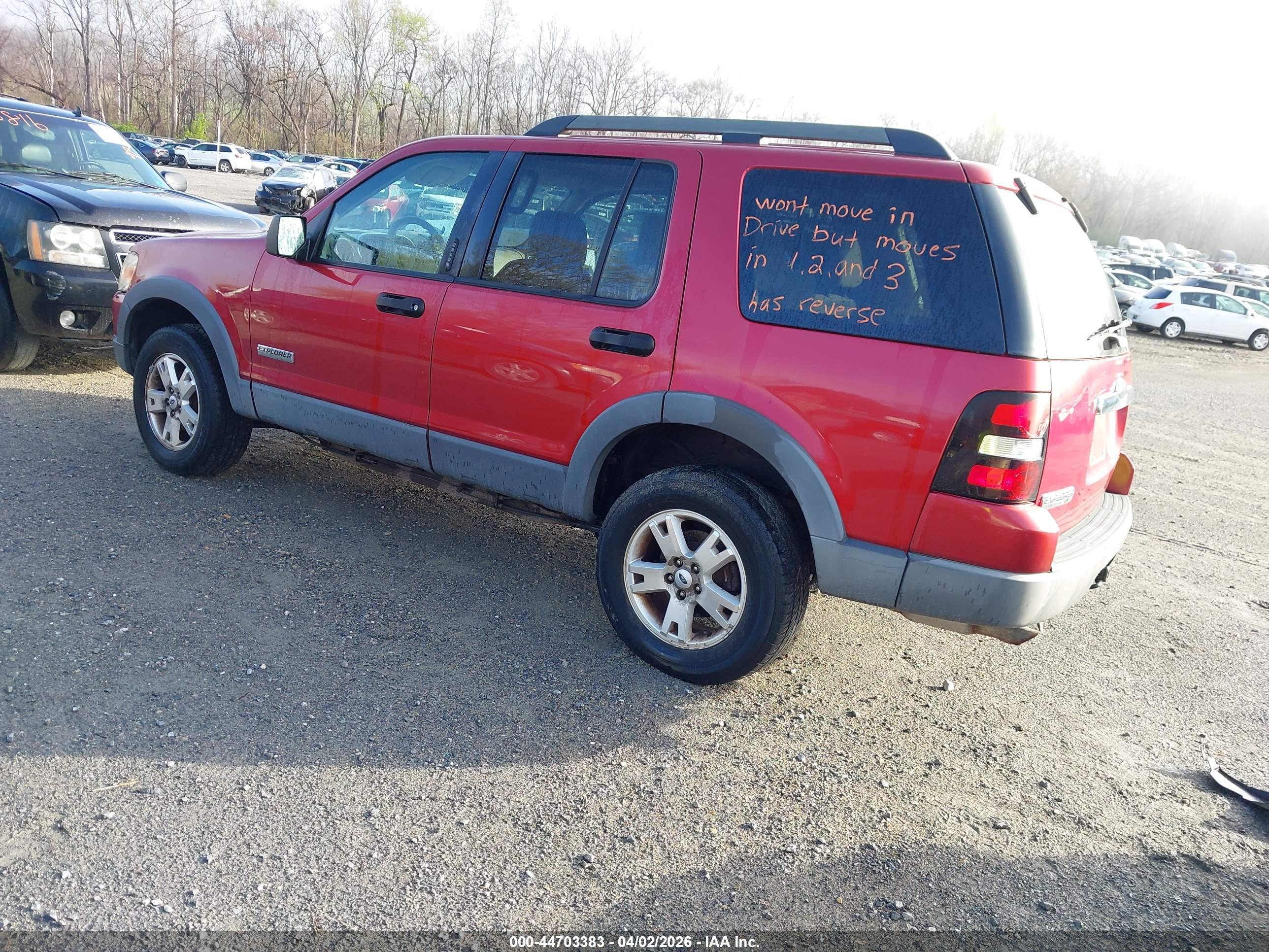 FORD EXPLORER image 3