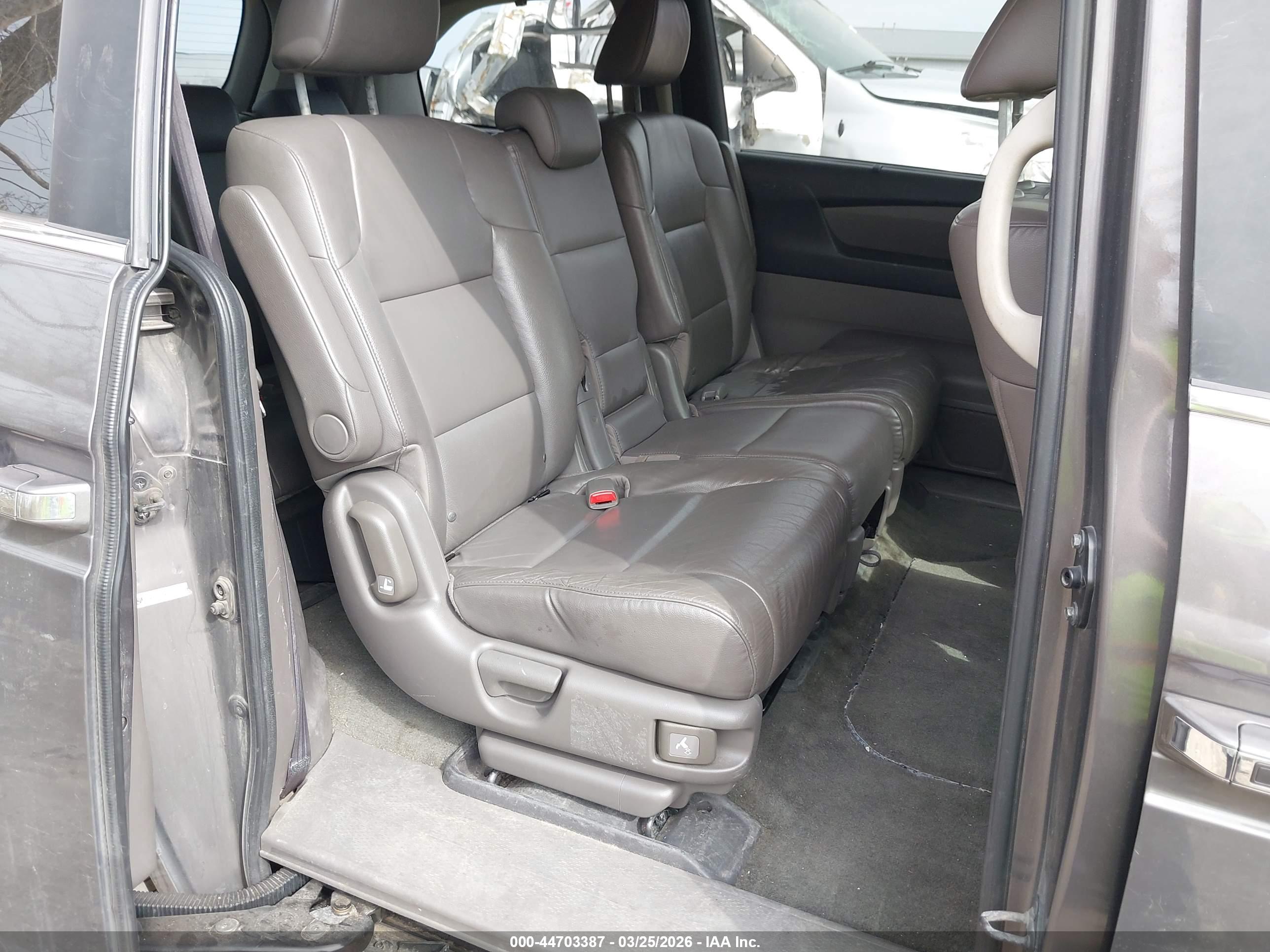 HONDA ODYSSEY image 8