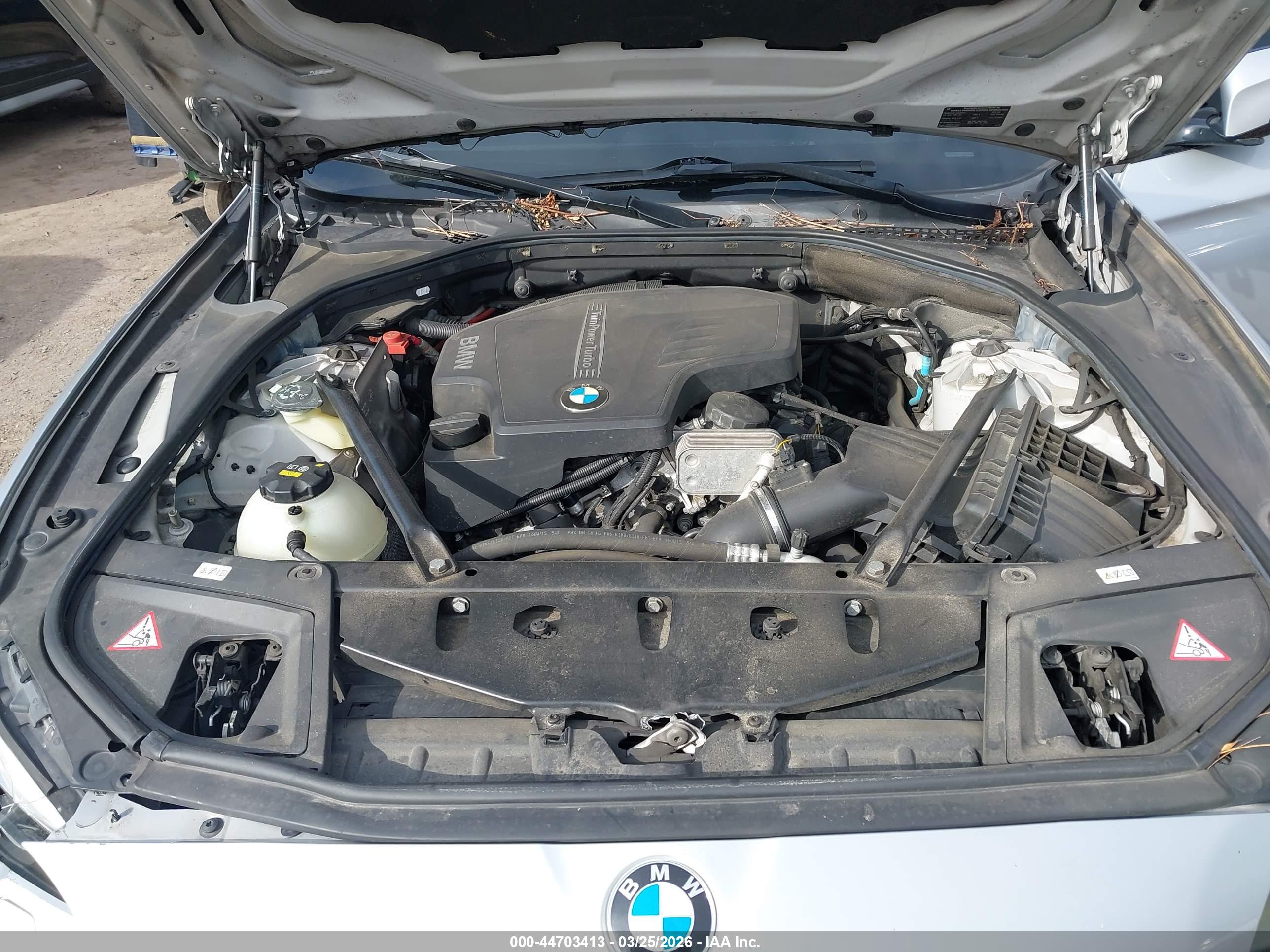 BMW 528I image 10