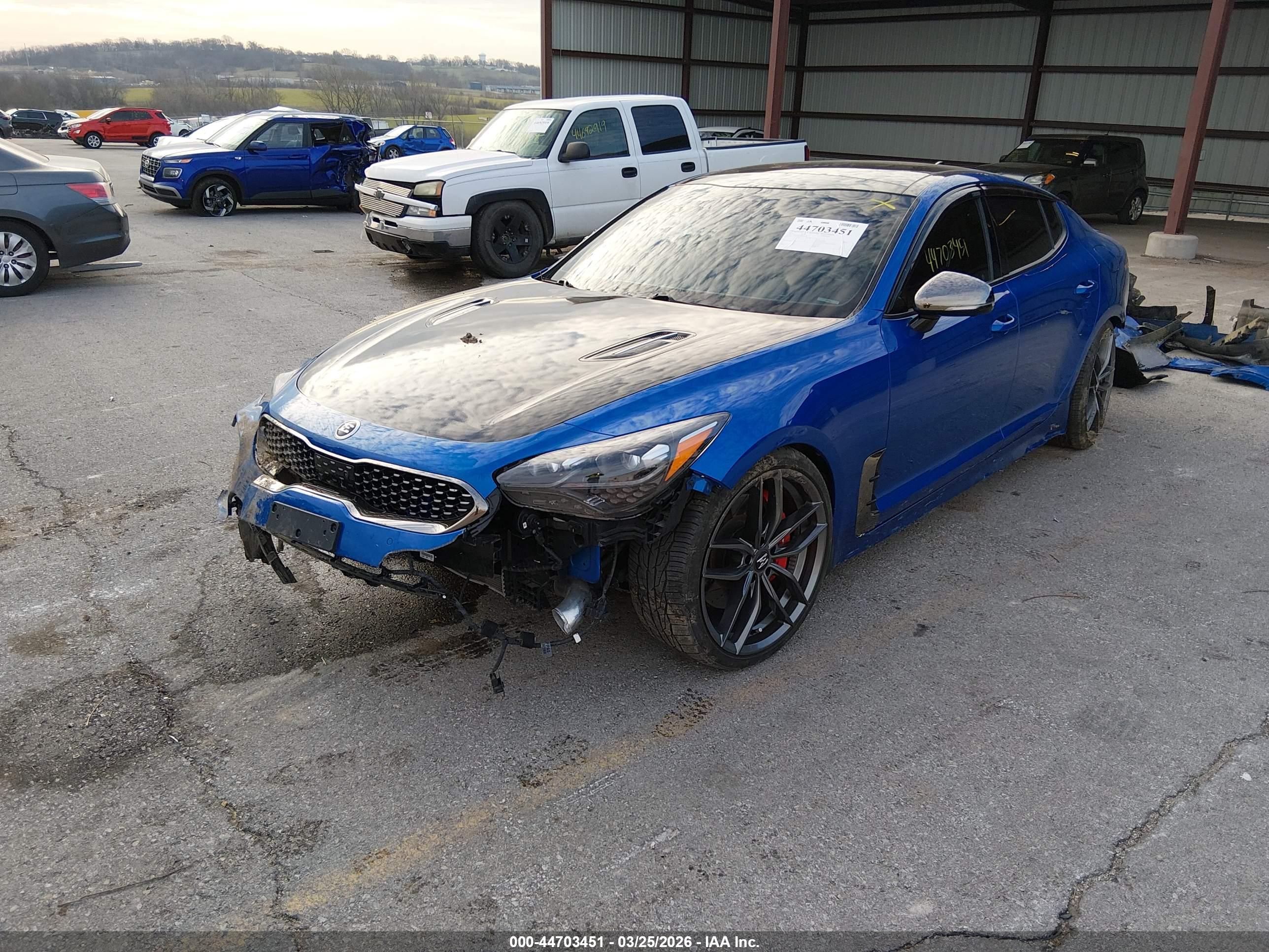 KIA STINGER image 2