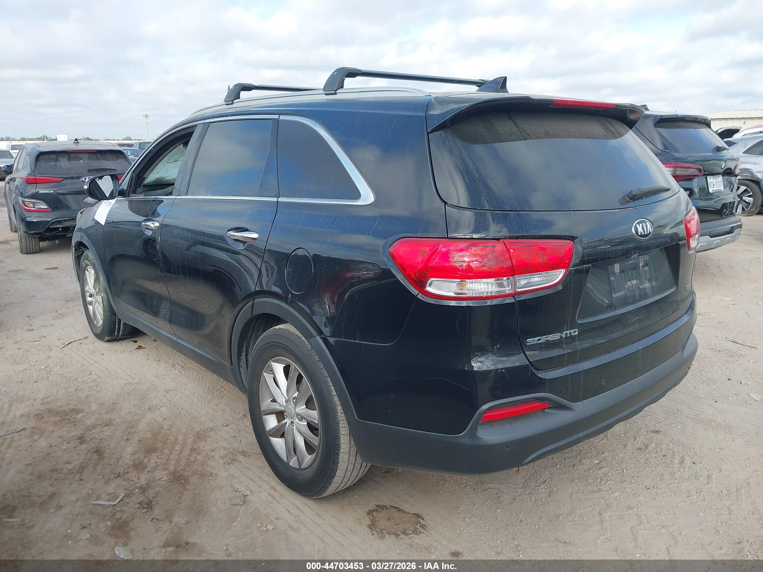 KIA SORENTO image 3