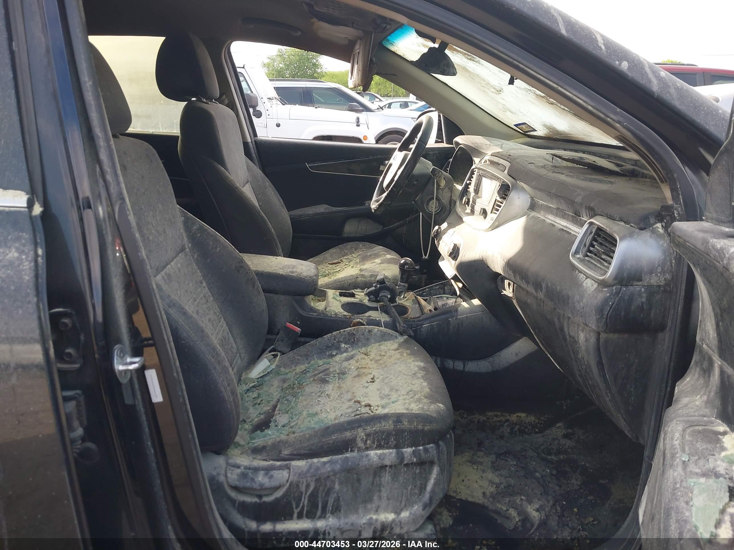 KIA SORENTO image 5