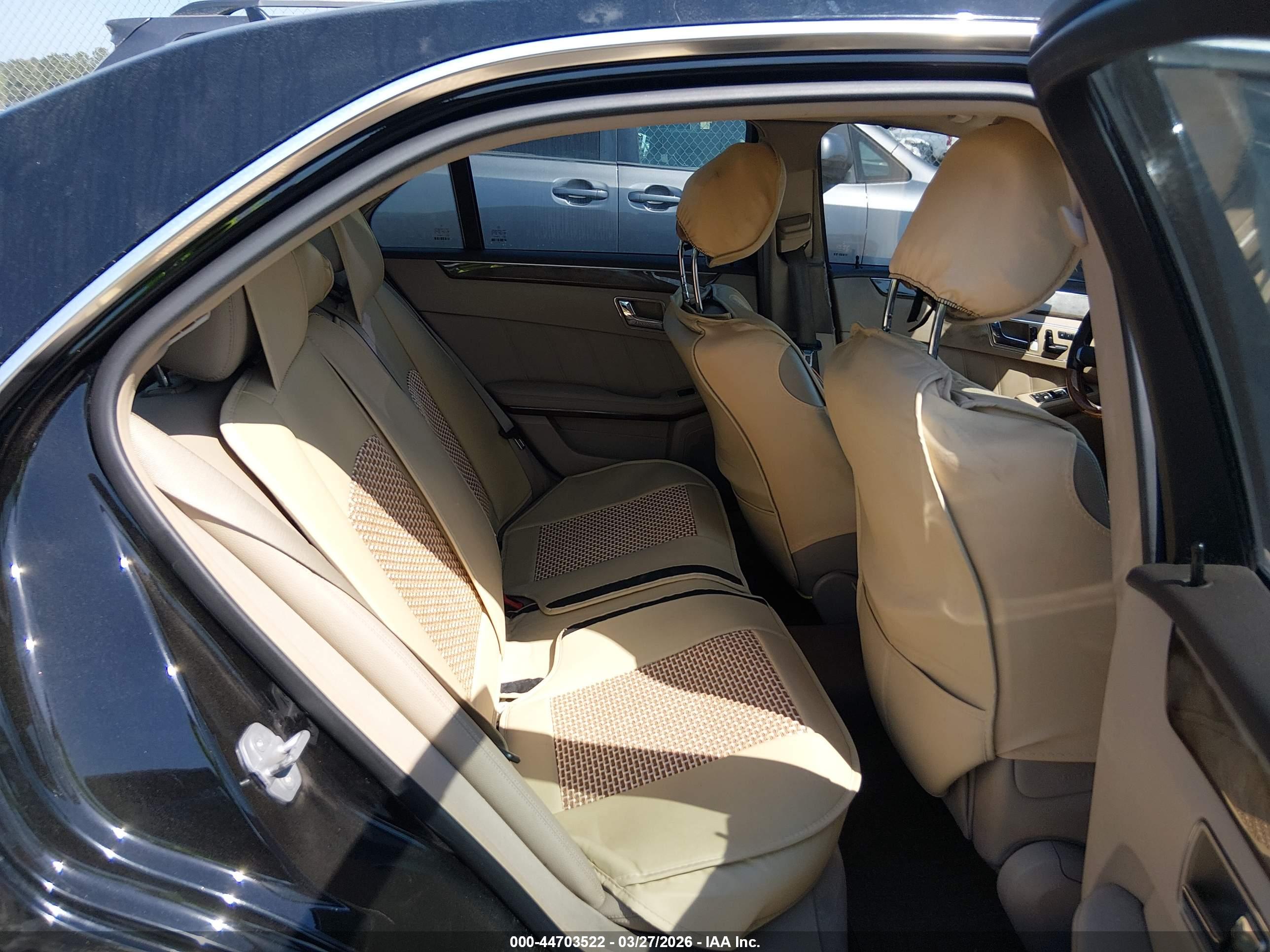 MERCEDES-BENZ E image 8