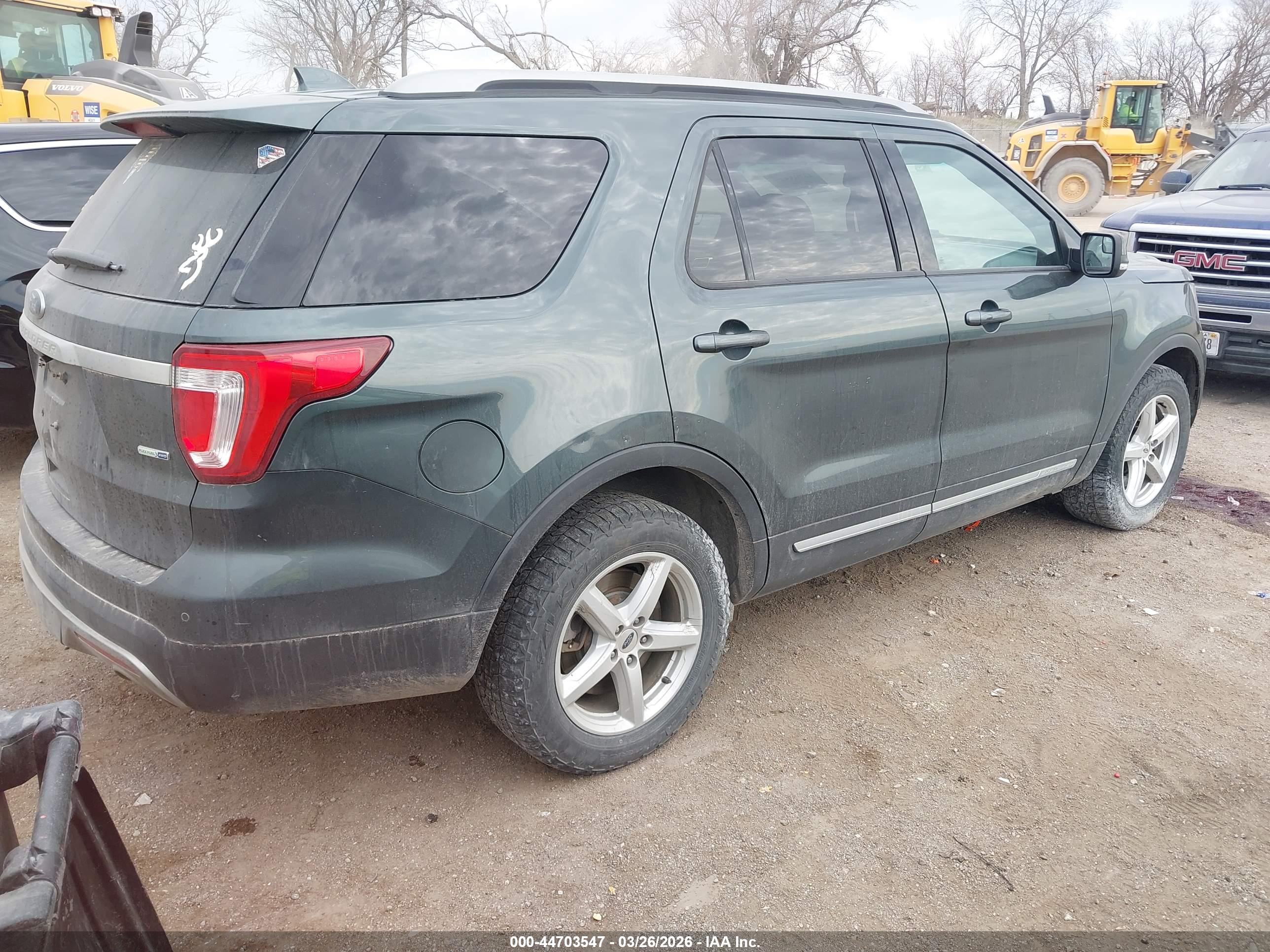 FORD EXPLORER image 4