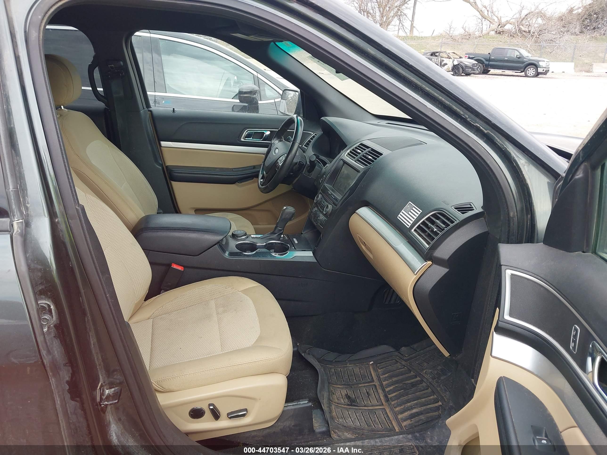 FORD EXPLORER image 5