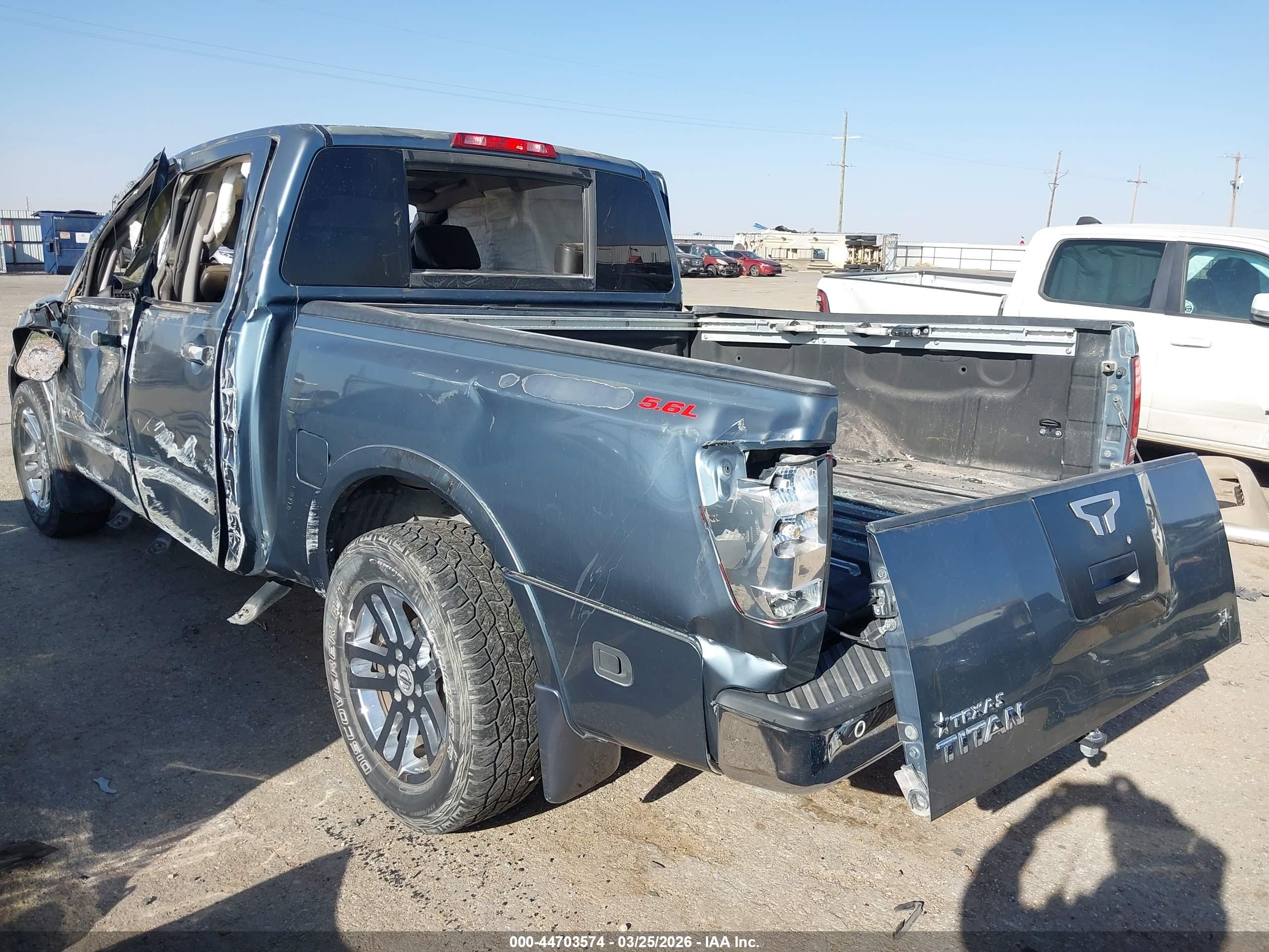 NISSAN TITAN image 3