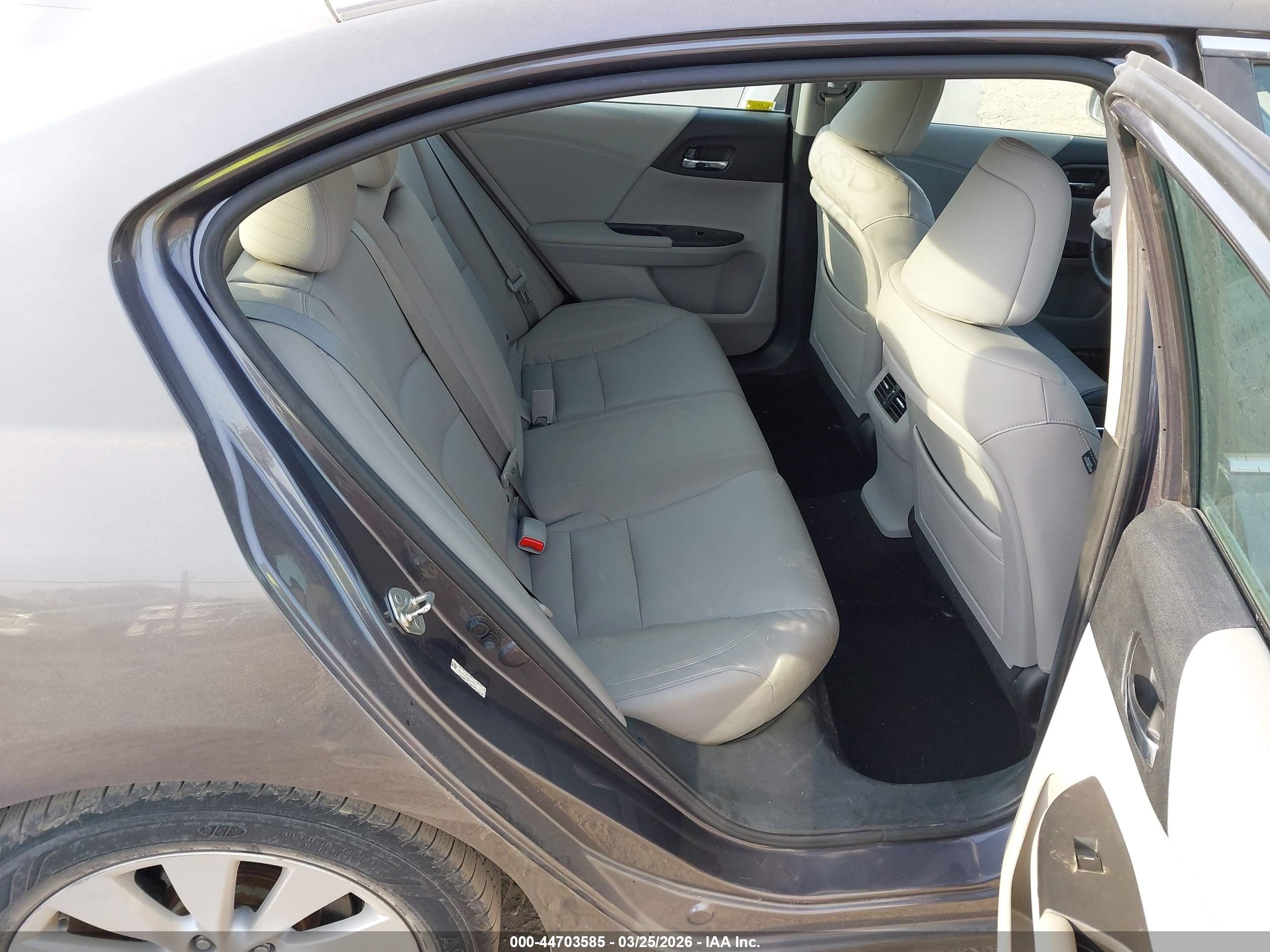 HONDA ACCORD image 8