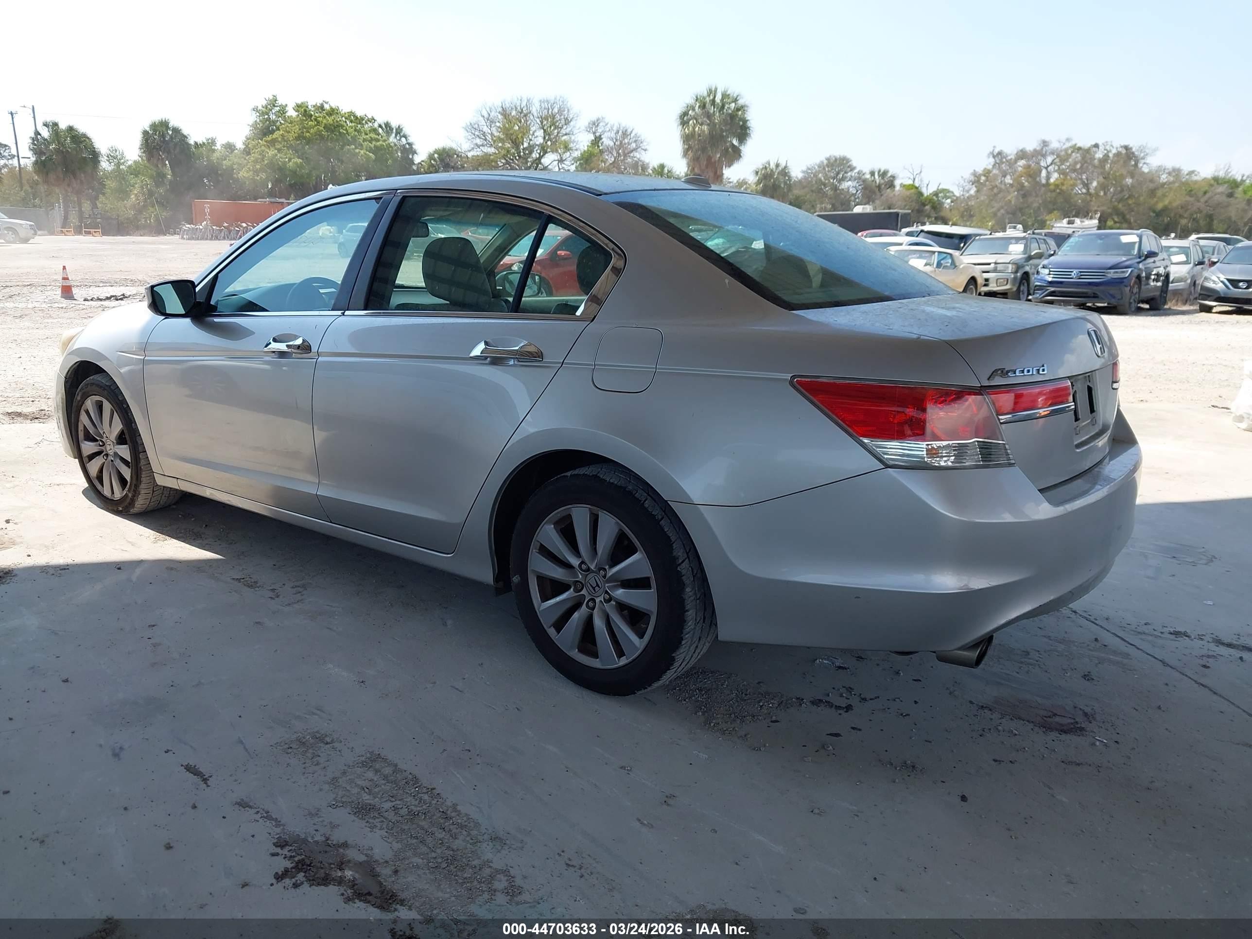 HONDA ACCORD image 3