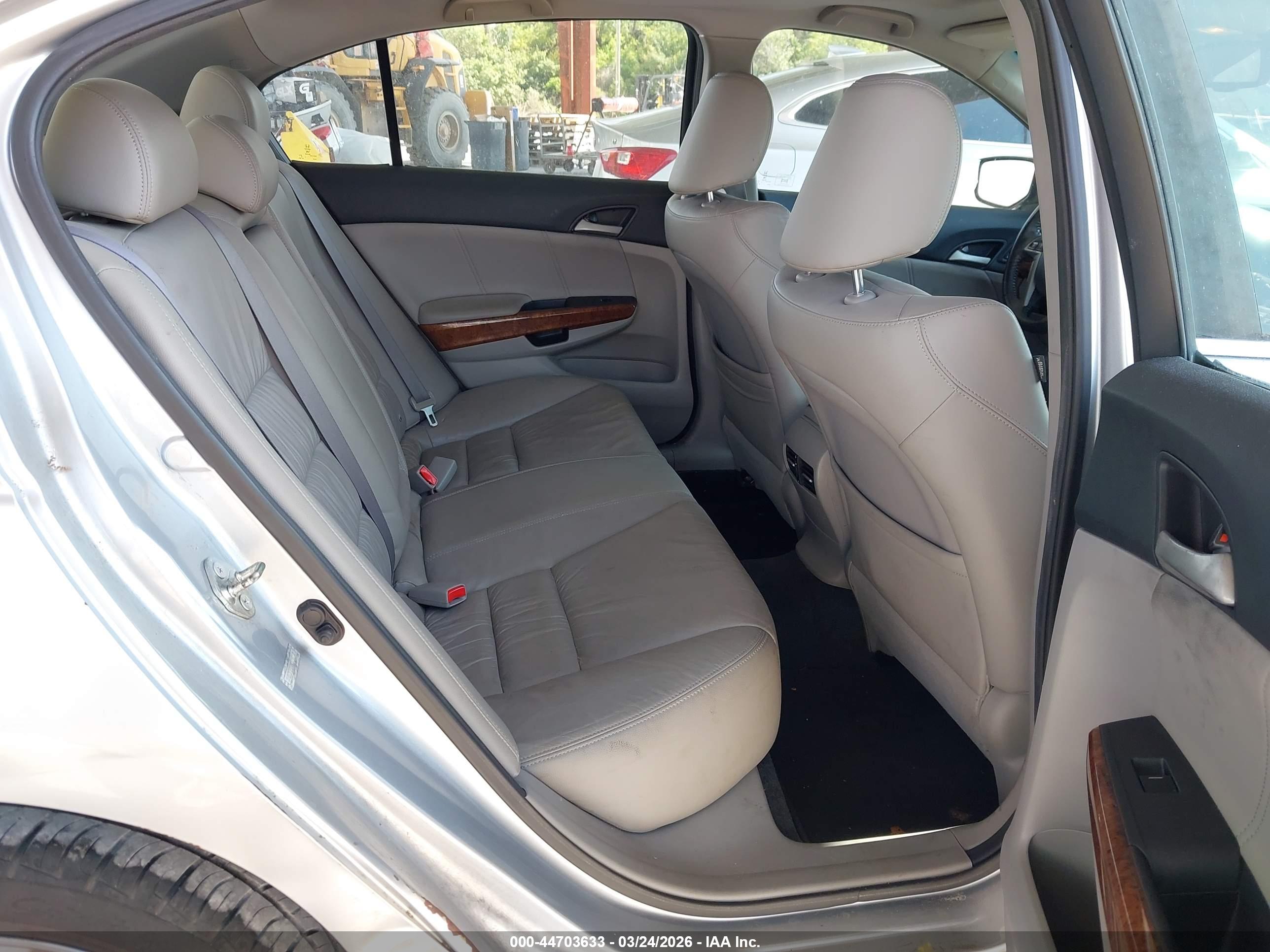 HONDA ACCORD image 8