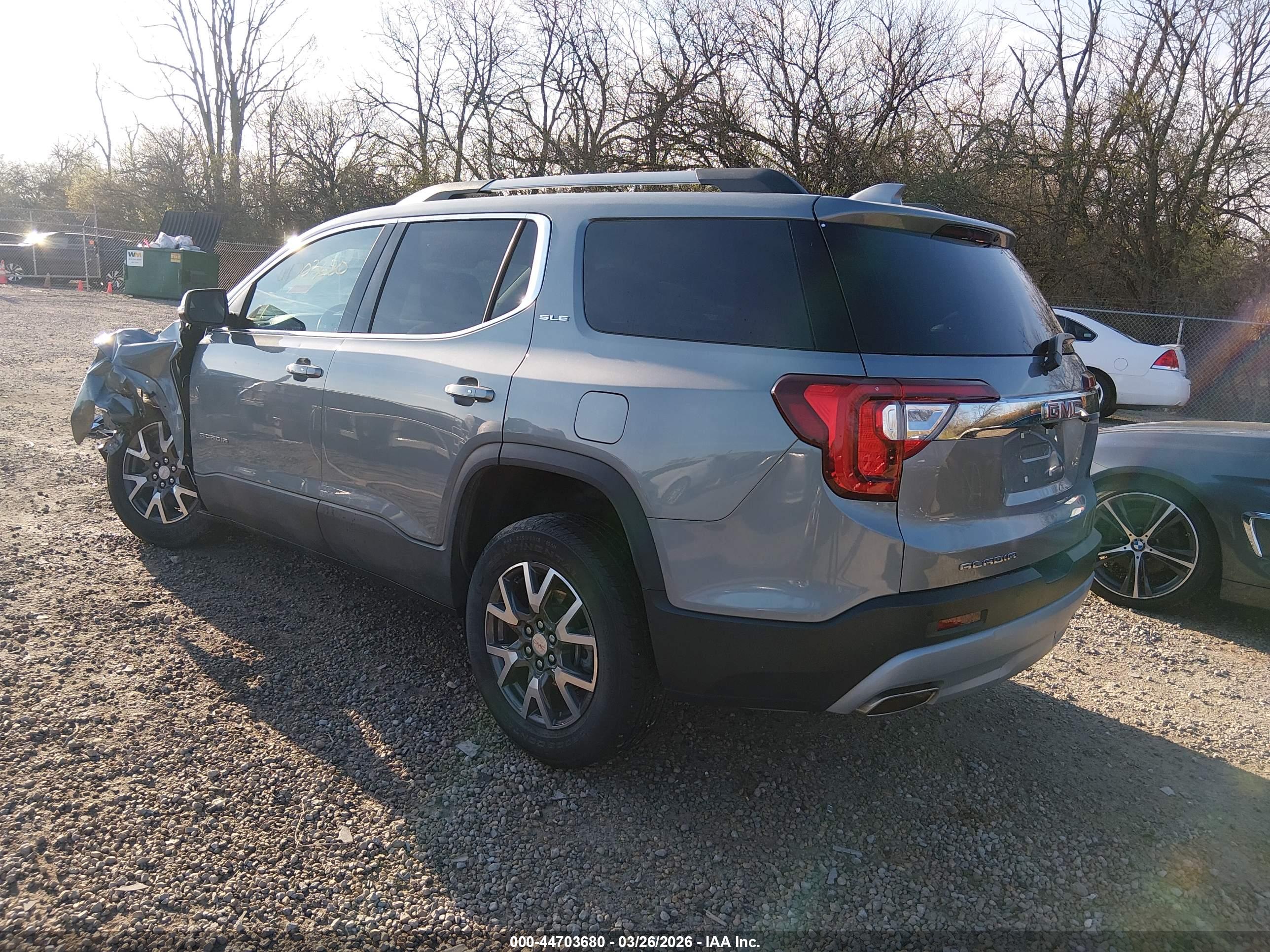 GMC ACADIA image 3
