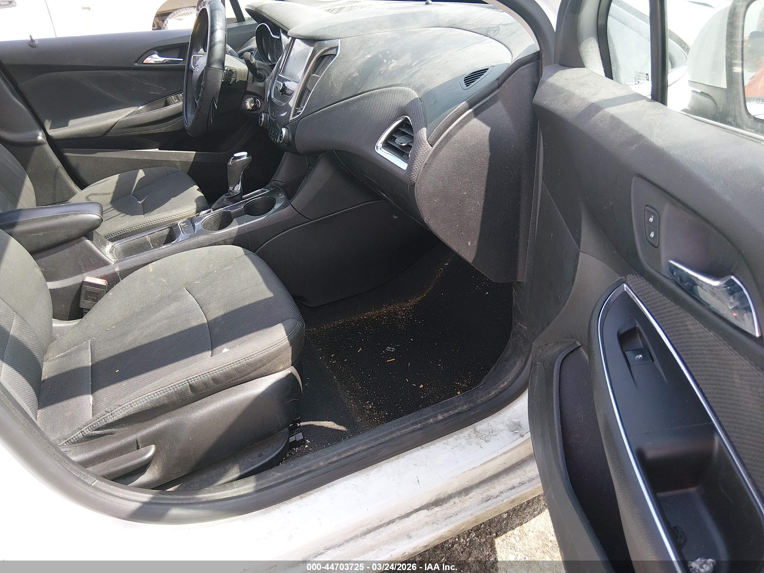 CHEVROLET CRUZE image 5