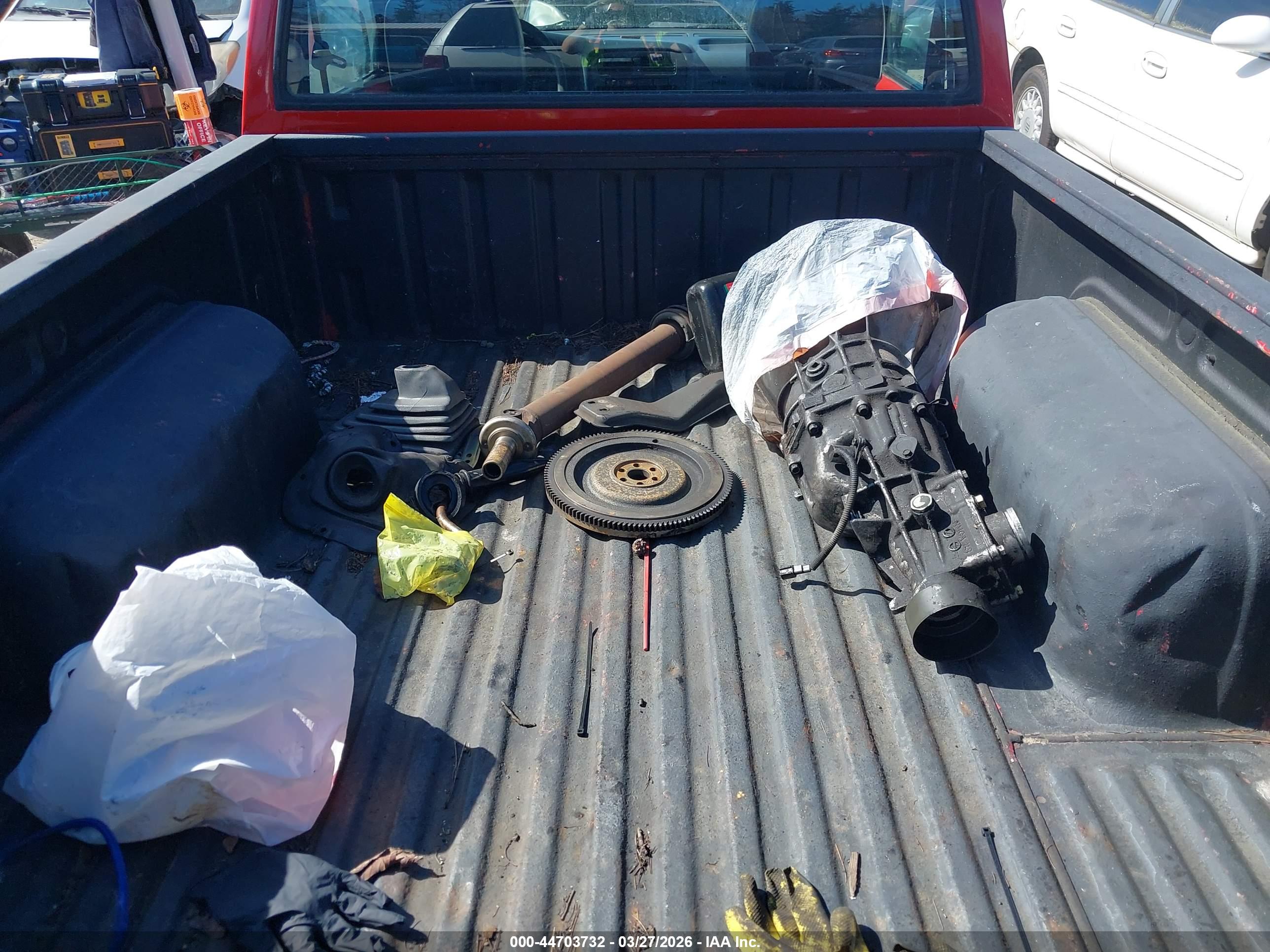 NISSAN TRUCK image 8