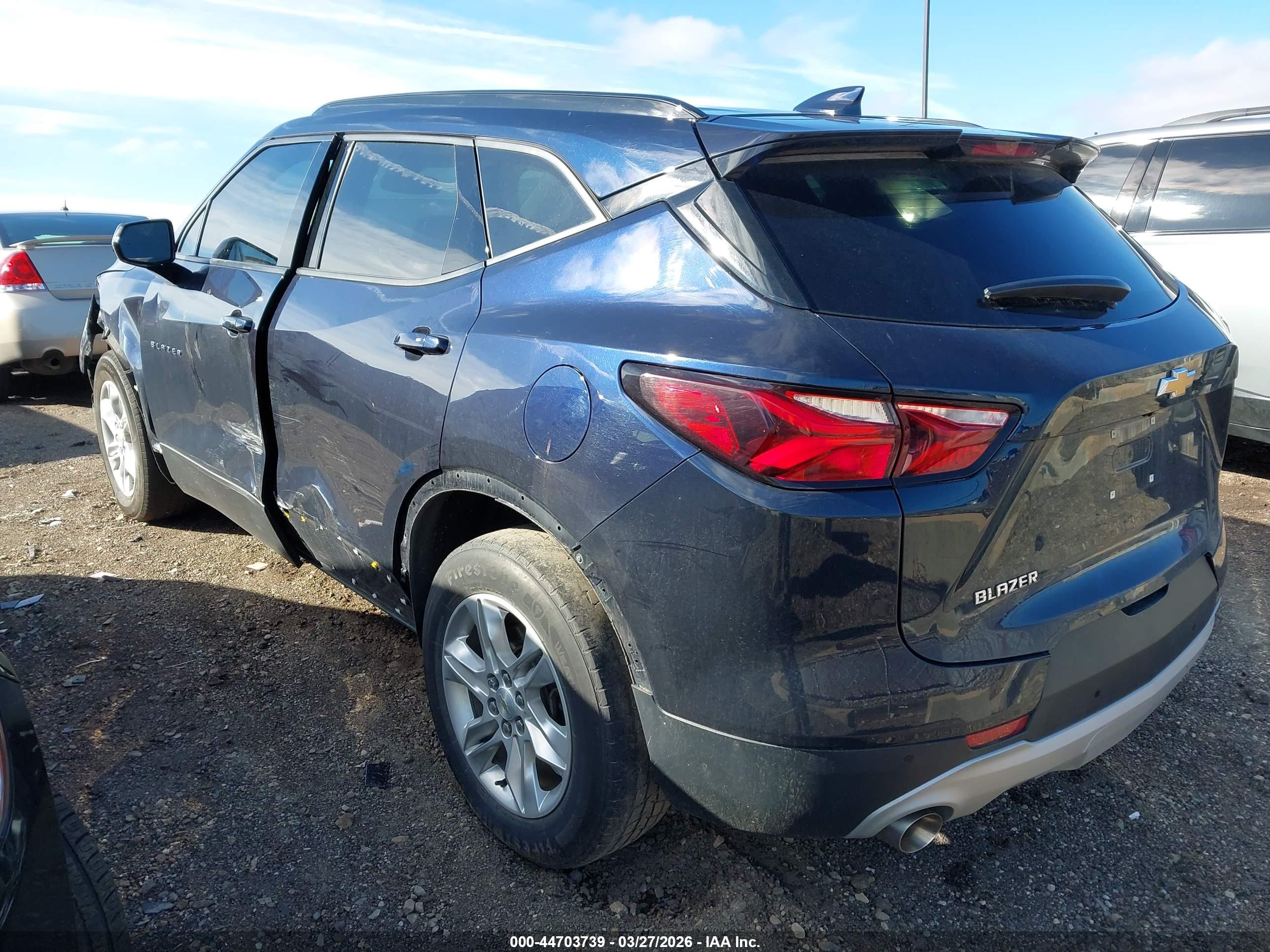 CHEVROLET BLAZER image 3