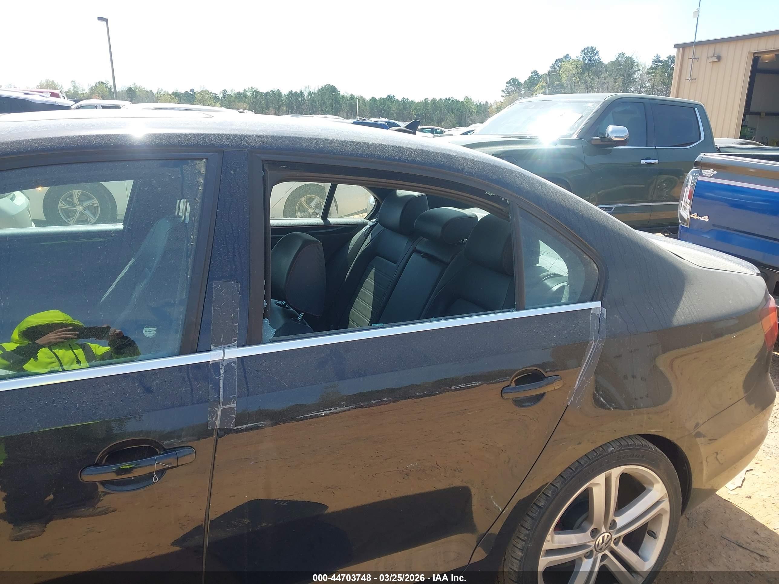 VOLKSWAGEN JETTA image 6