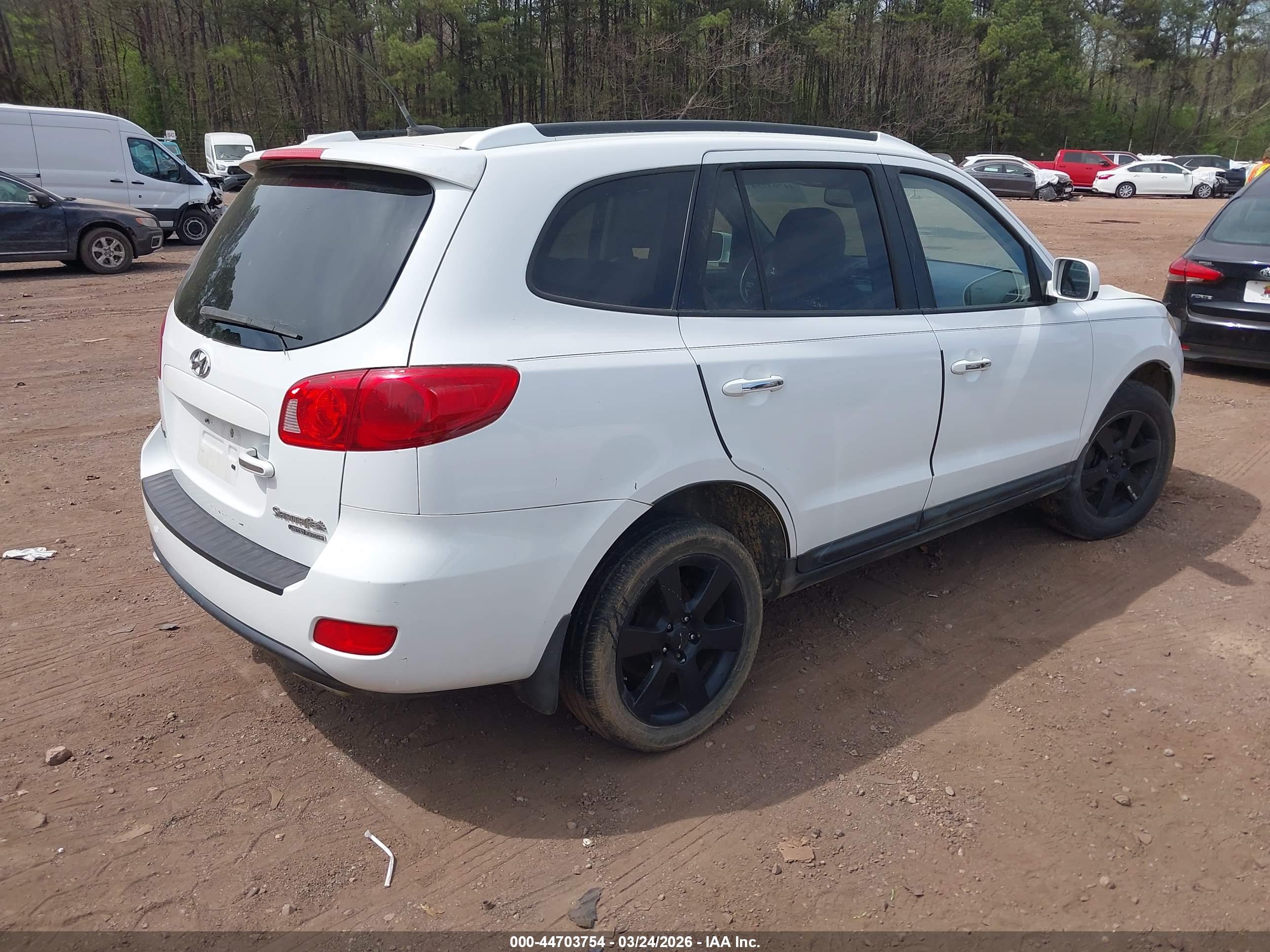HYUNDAI SANTA image 4
