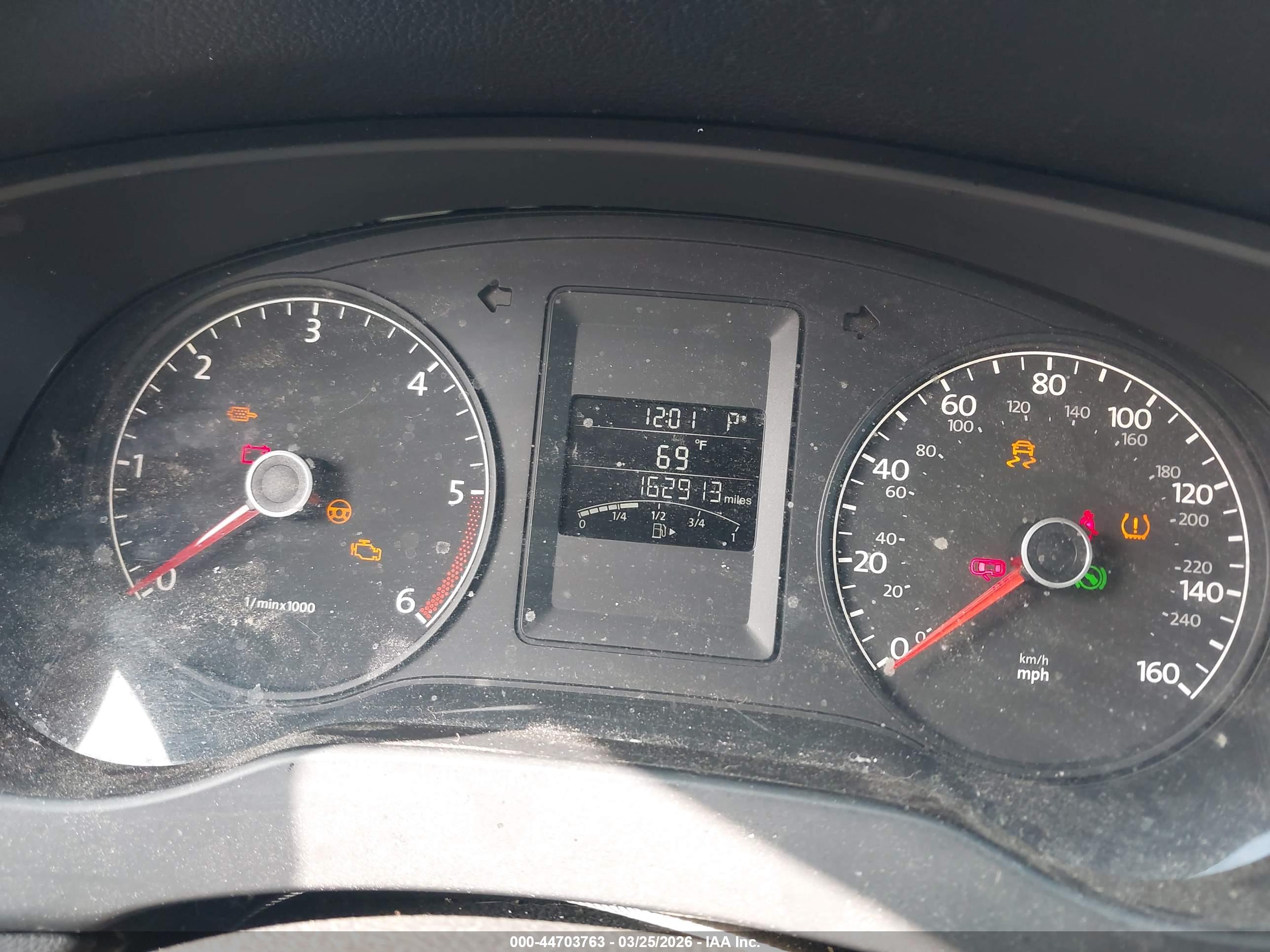 VOLKSWAGEN JETTA image 7