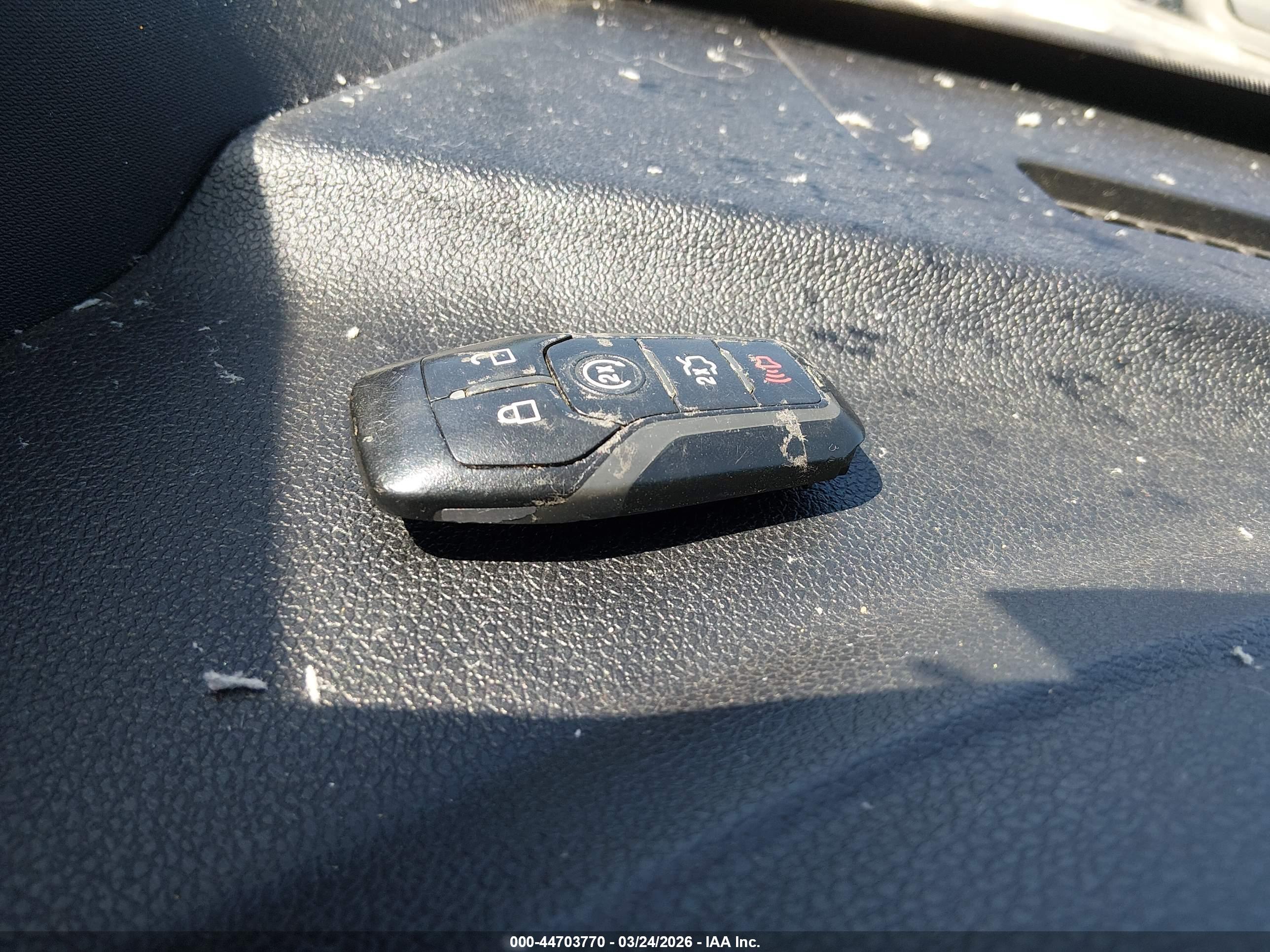 FORD EXPLORER image 11