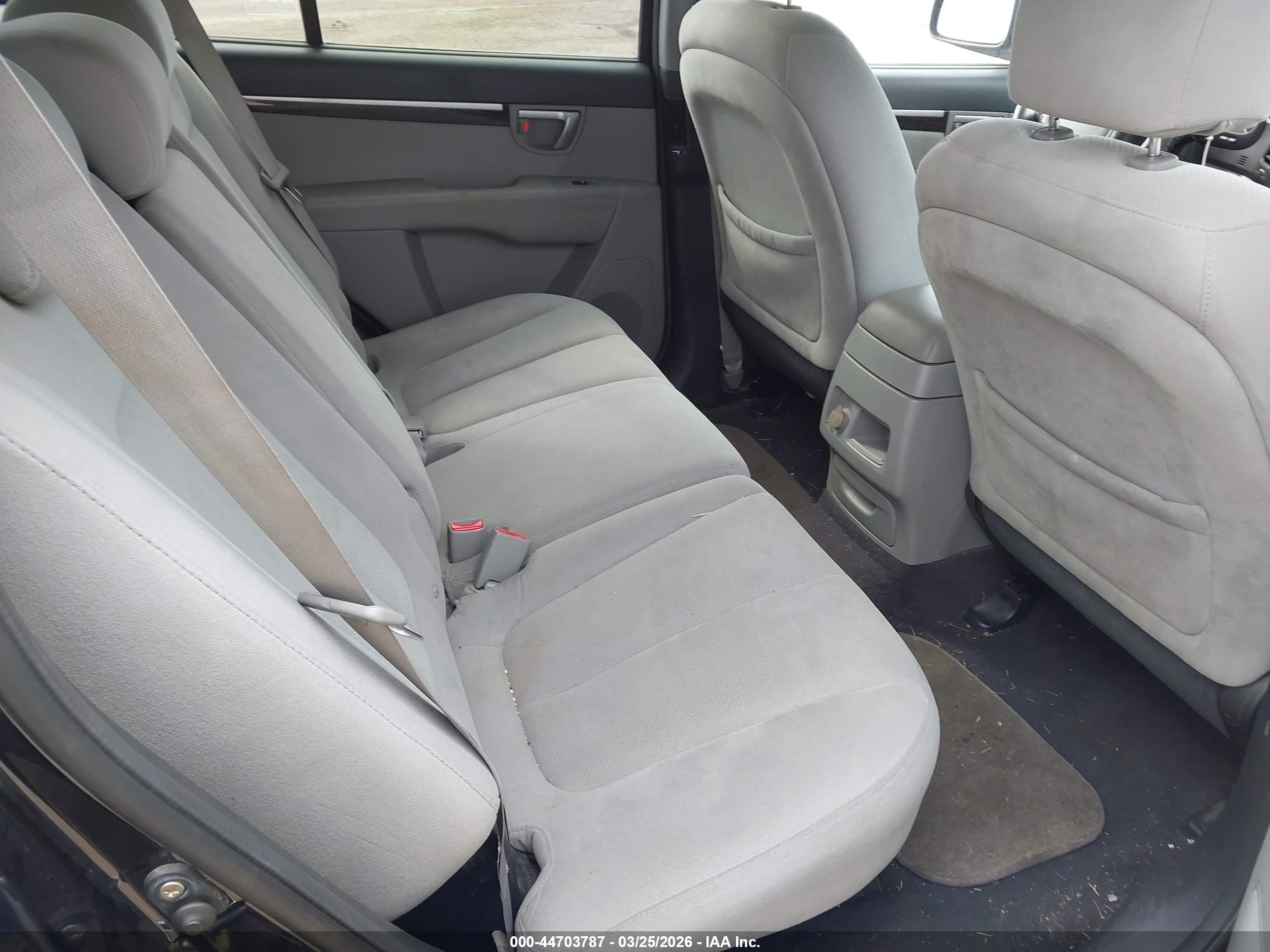 HYUNDAI SANTA image 8