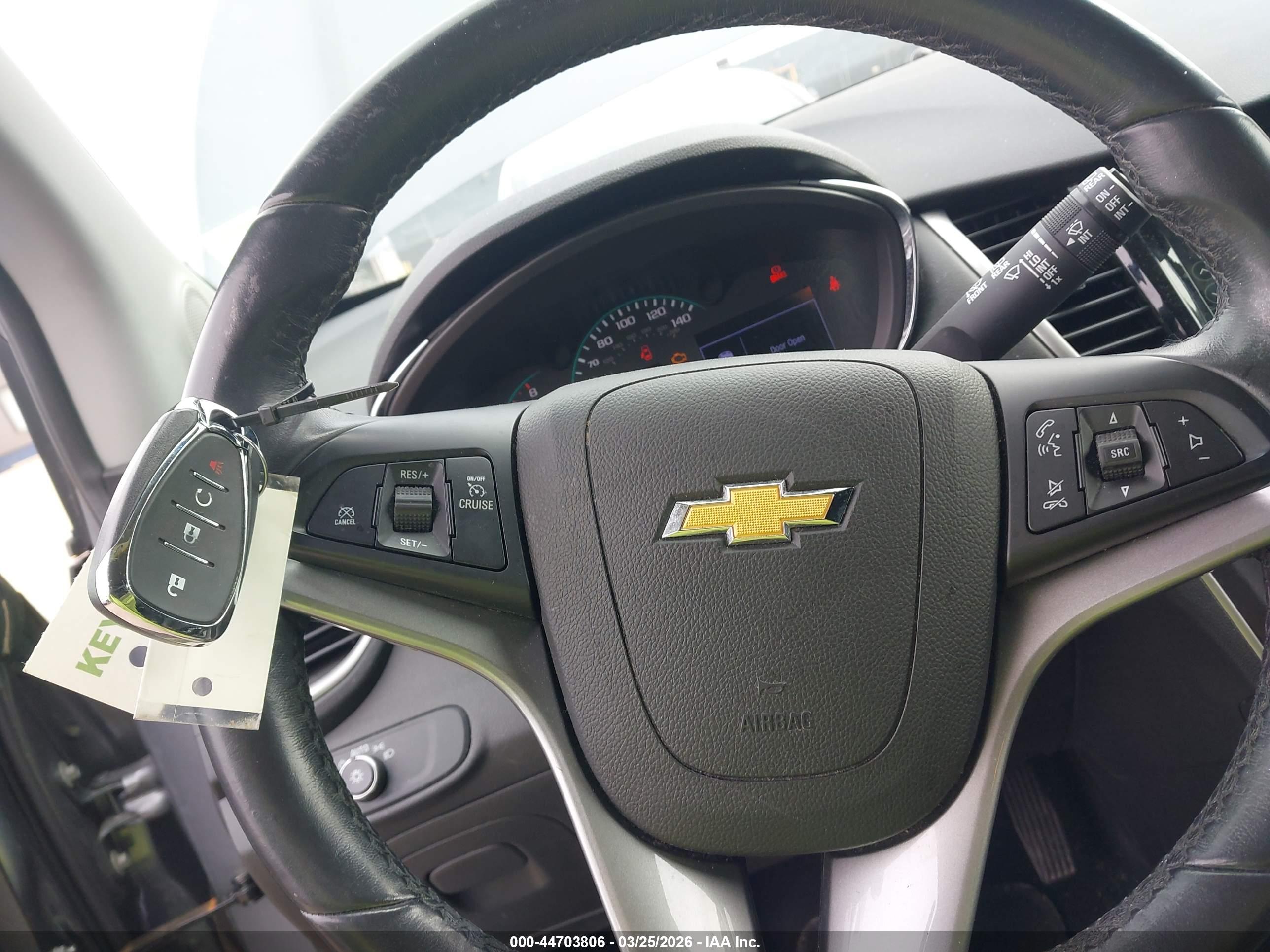 CHEVROLET TRAX image 11