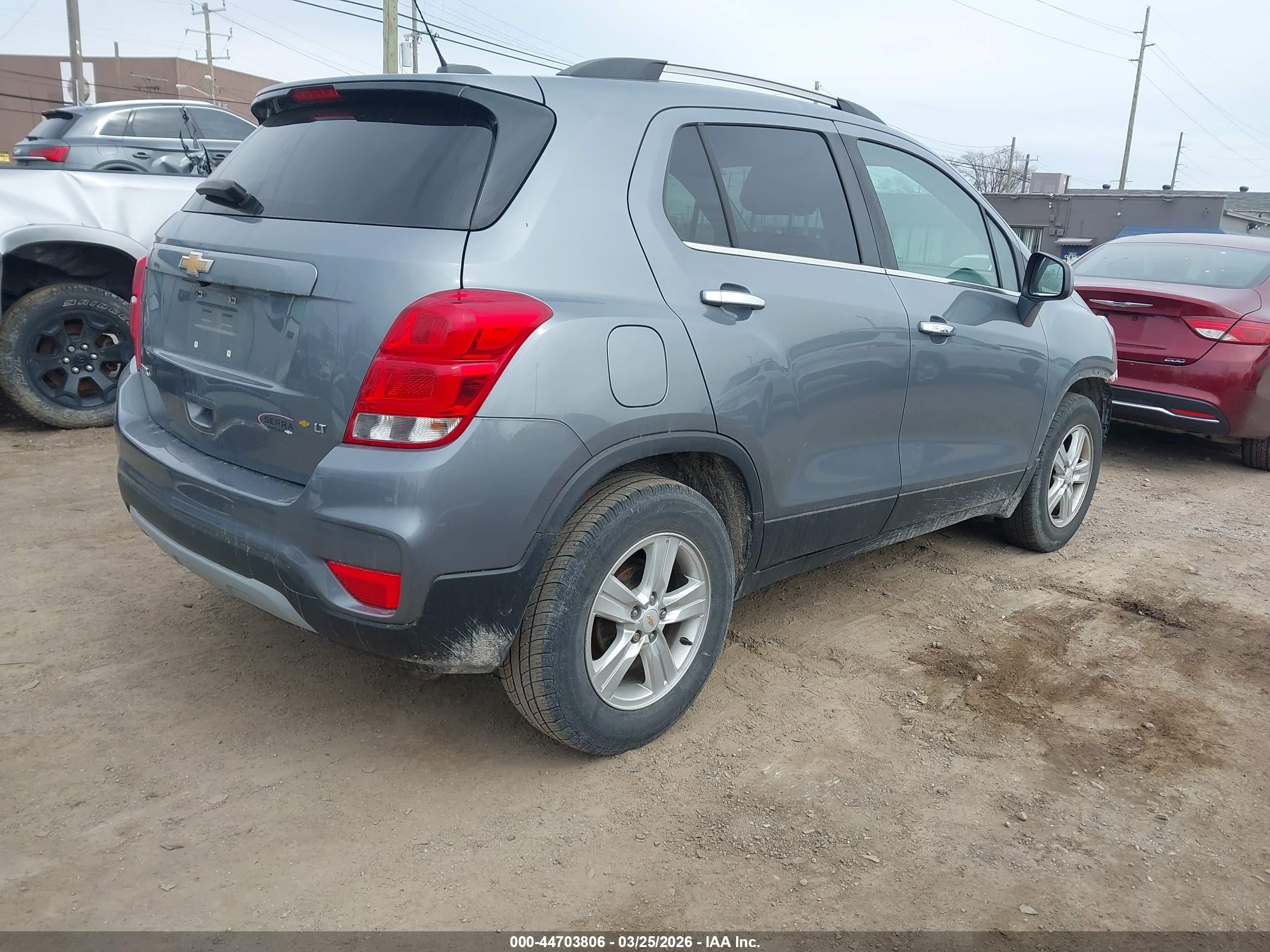 CHEVROLET TRAX image 4