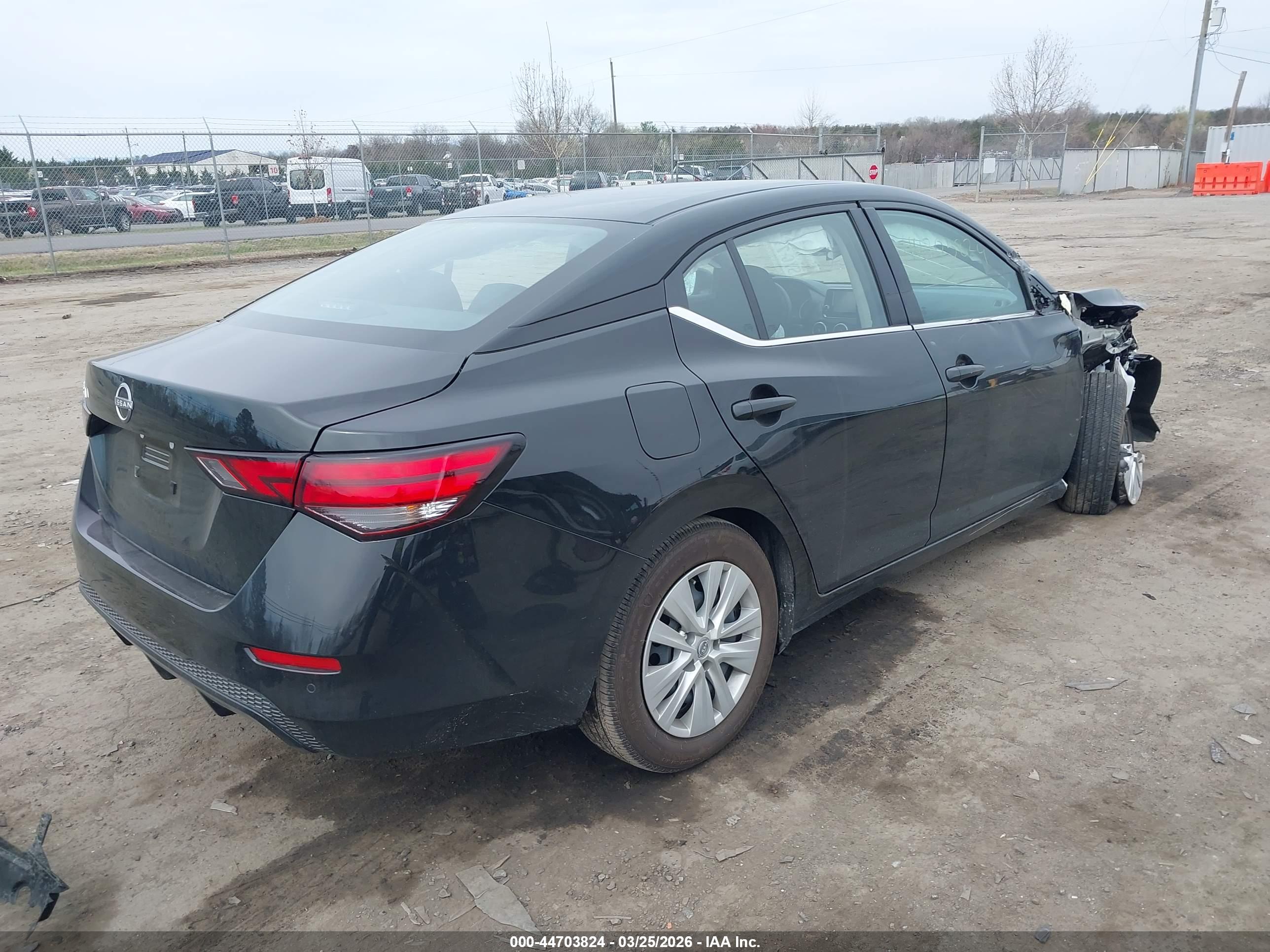 NISSAN SENTRA image 4