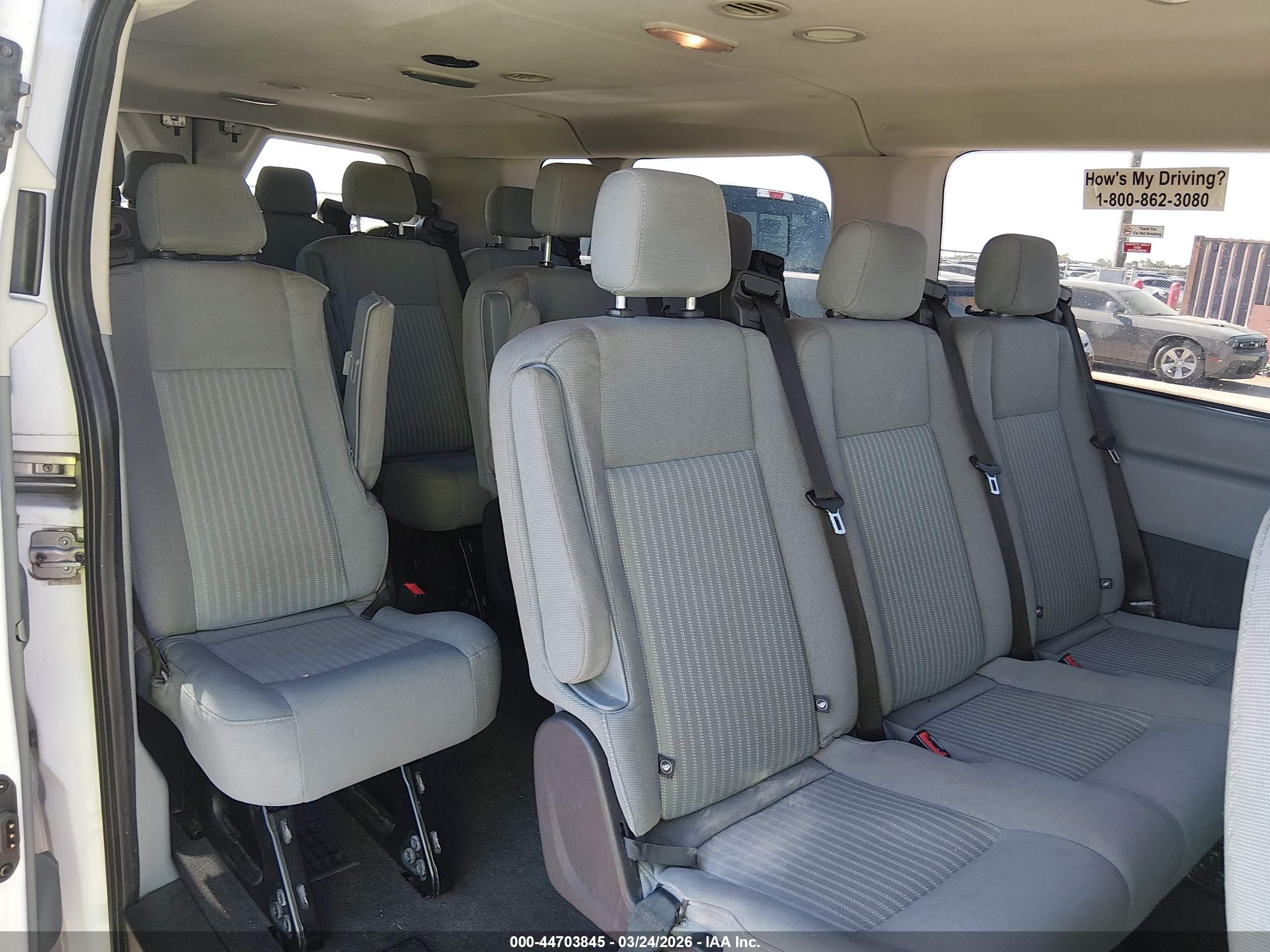 FORD TRANSIT-350 image 8