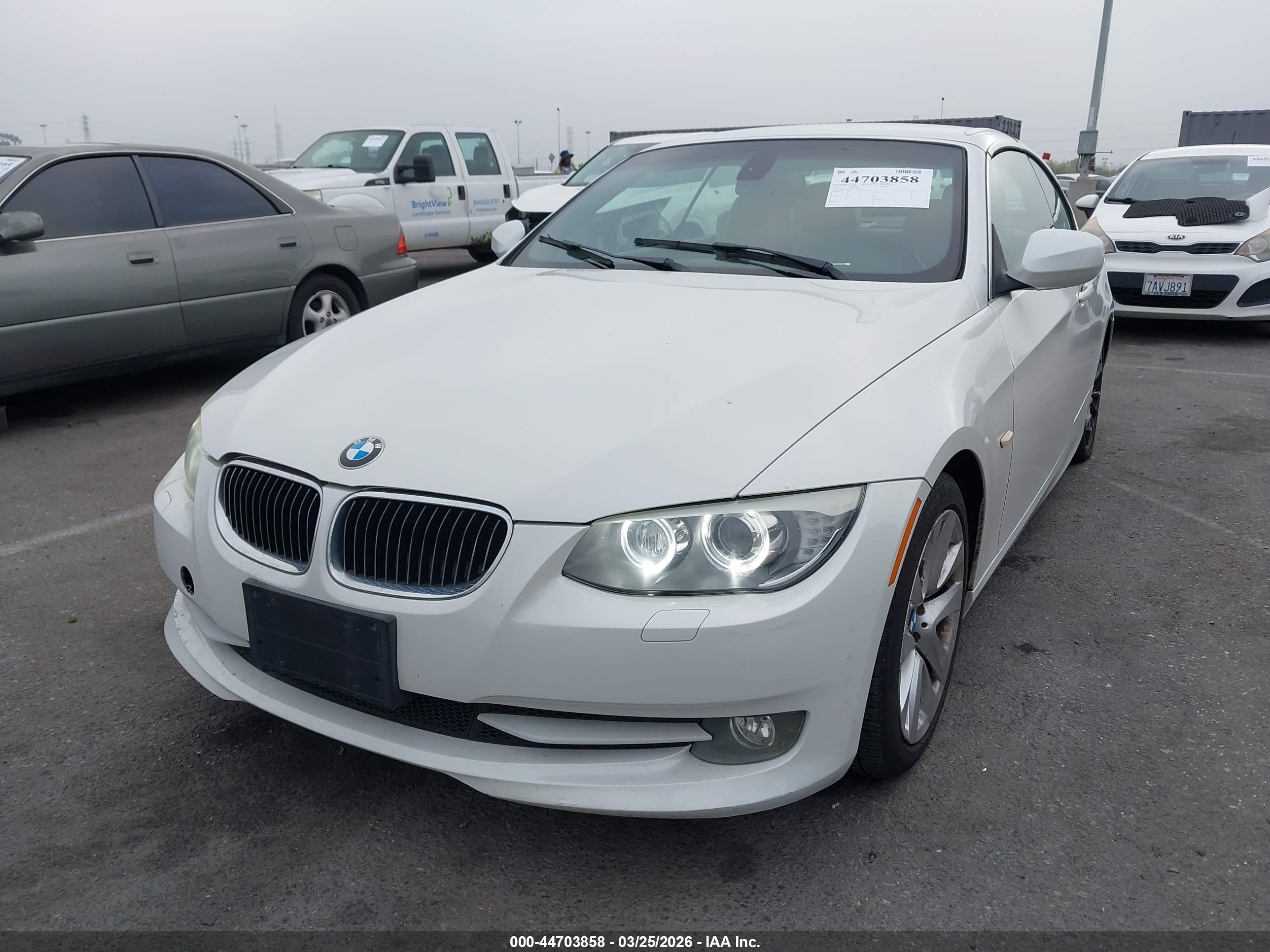 BMW 328I image 2