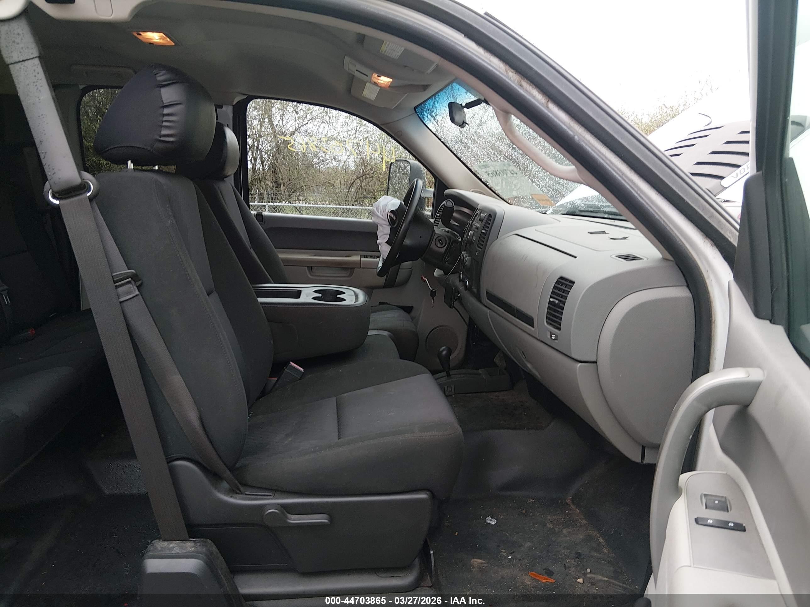 GMC SIERRA image 5