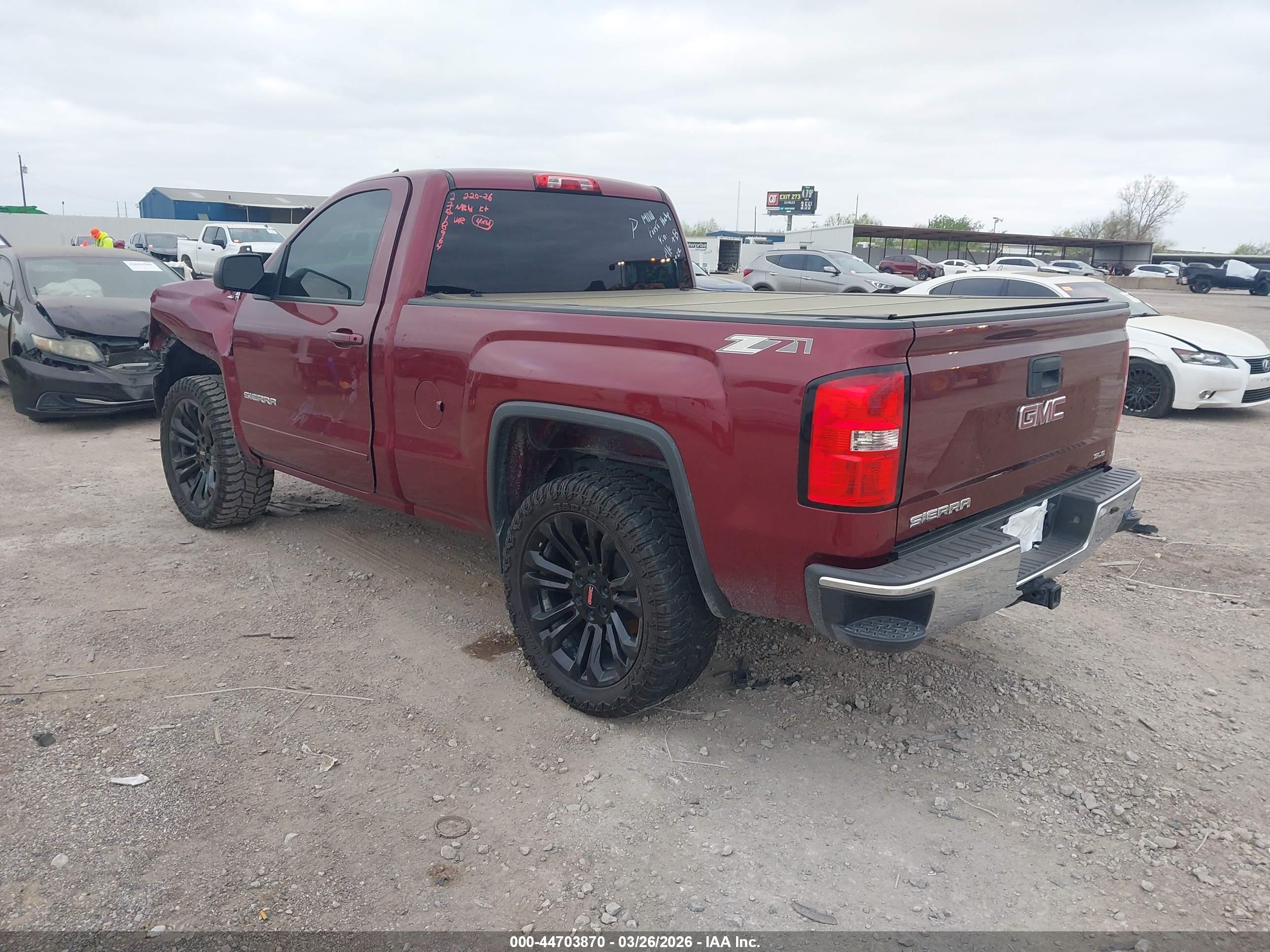 GMC SIERRA image 3