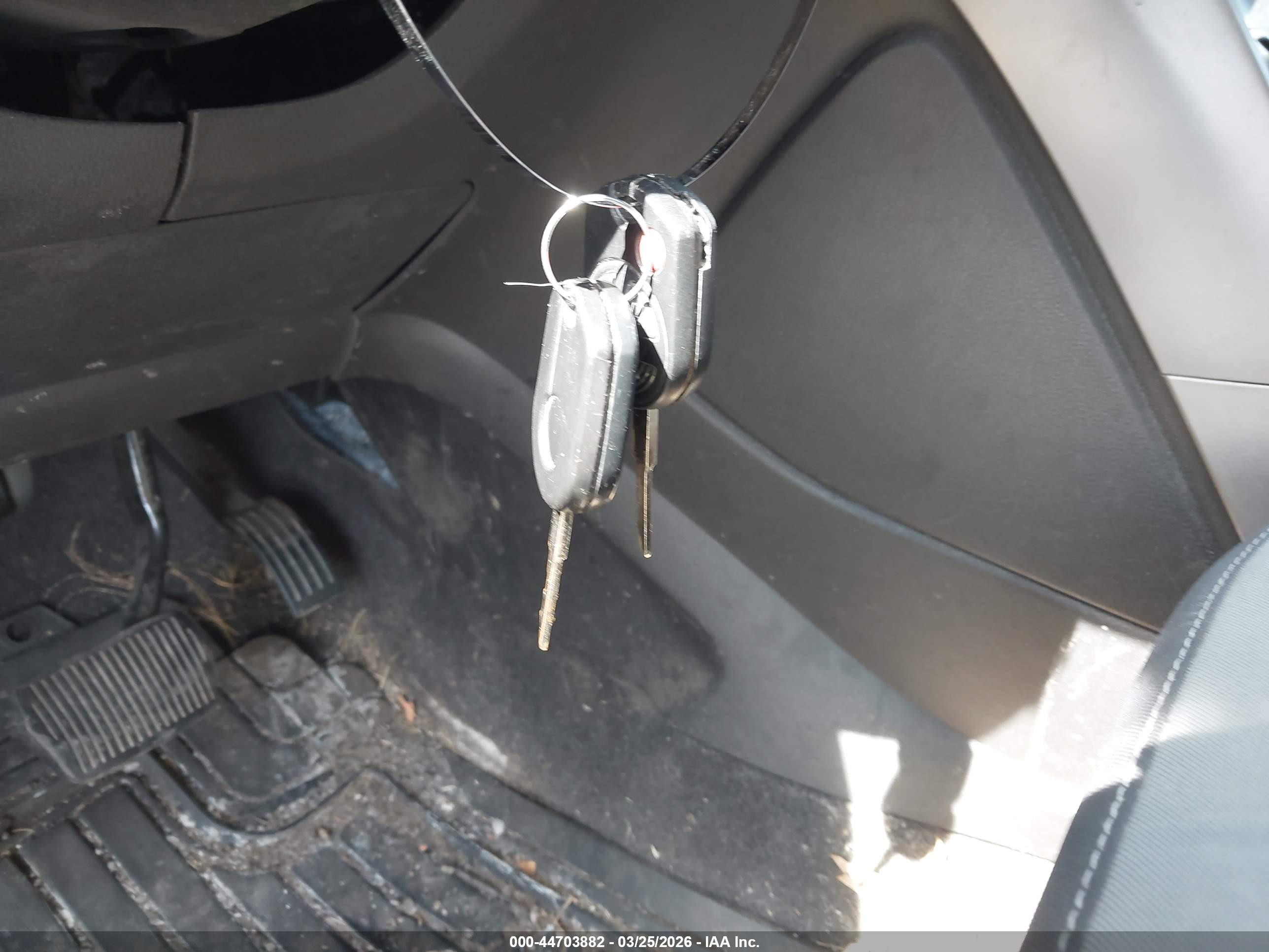 FORD ESCAPE image 11