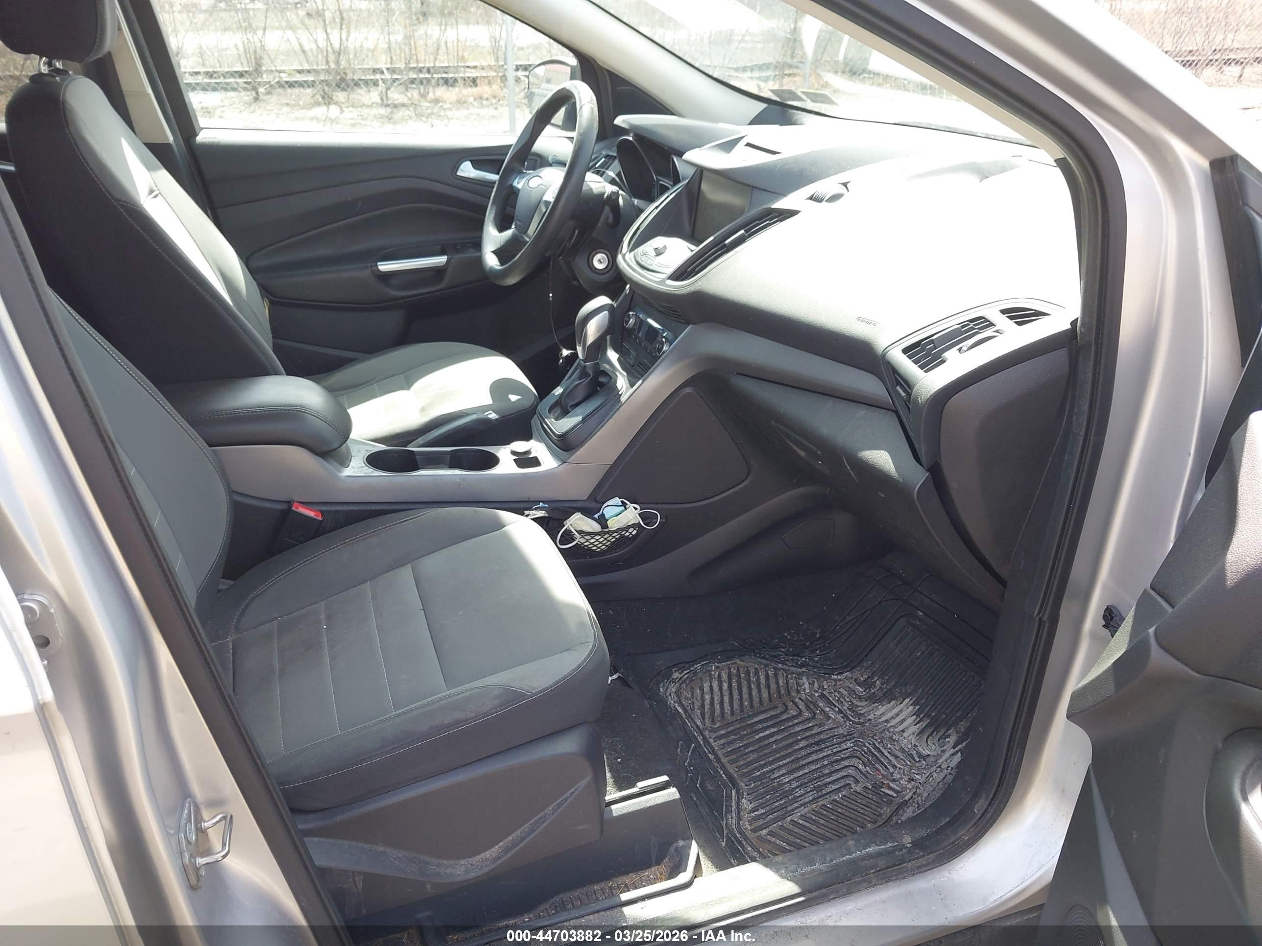 FORD ESCAPE image 5