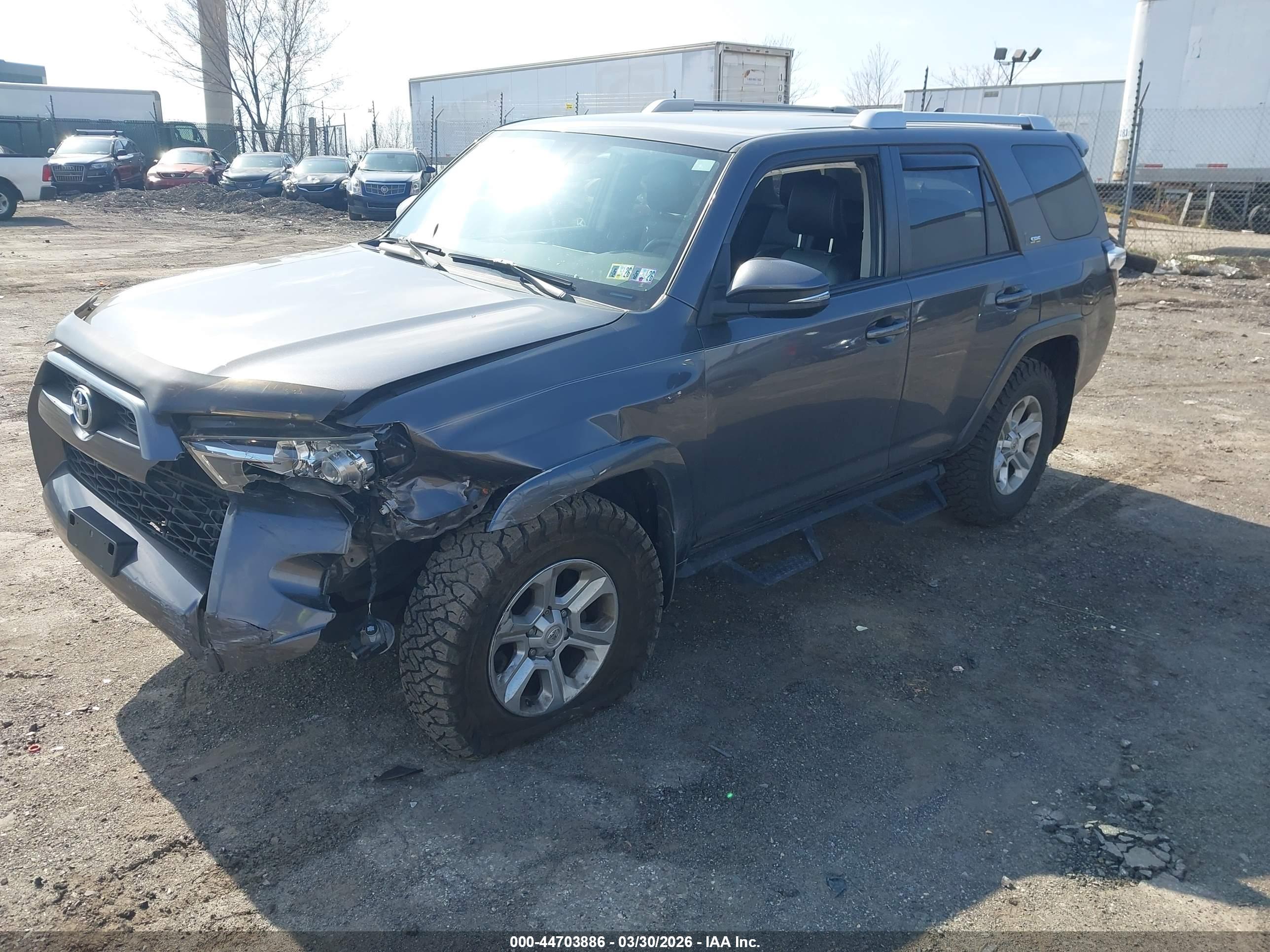 TOYOTA 4RUNNER image 2
