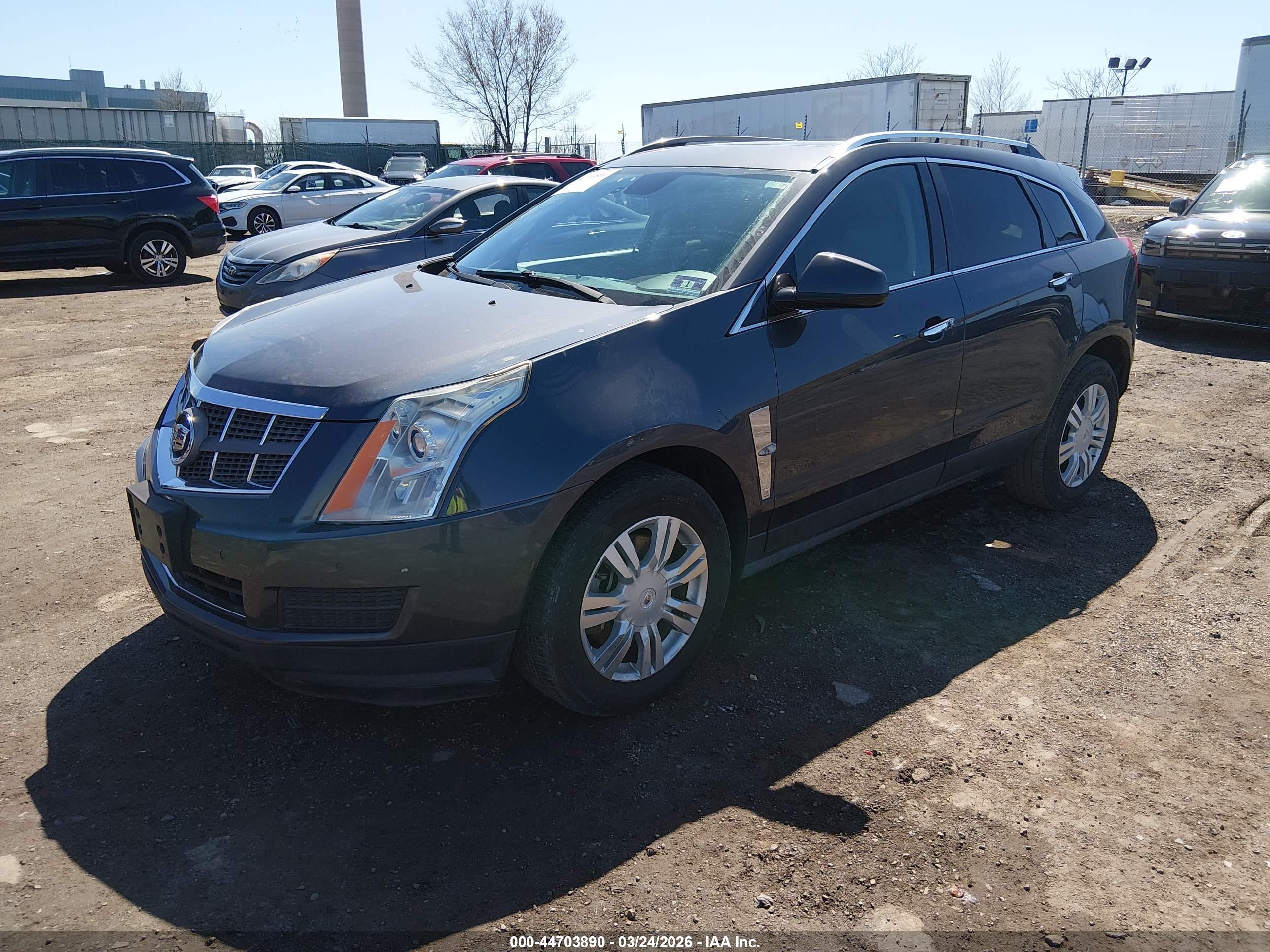 CADILLAC SRX image 2