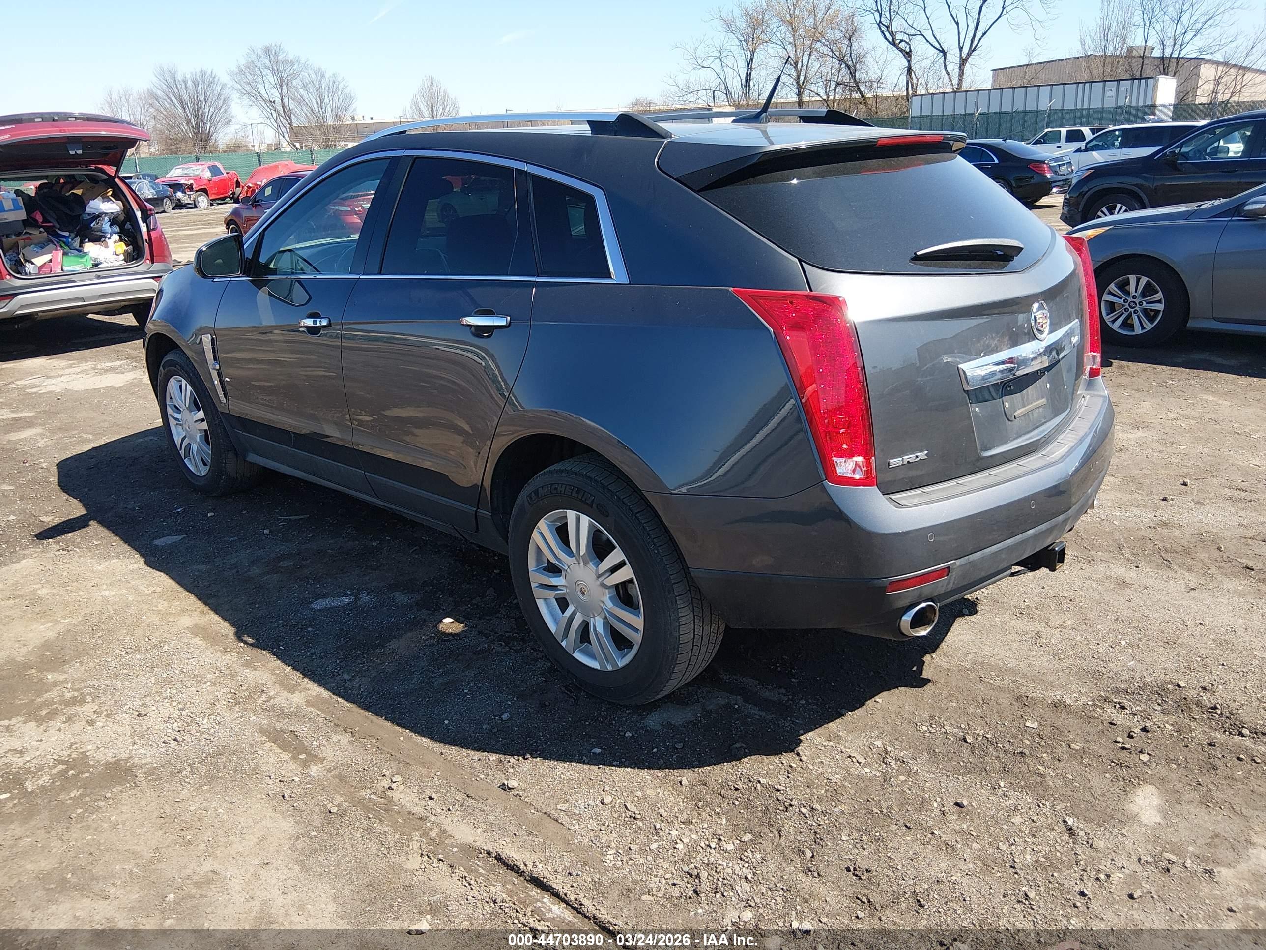 CADILLAC SRX image 3