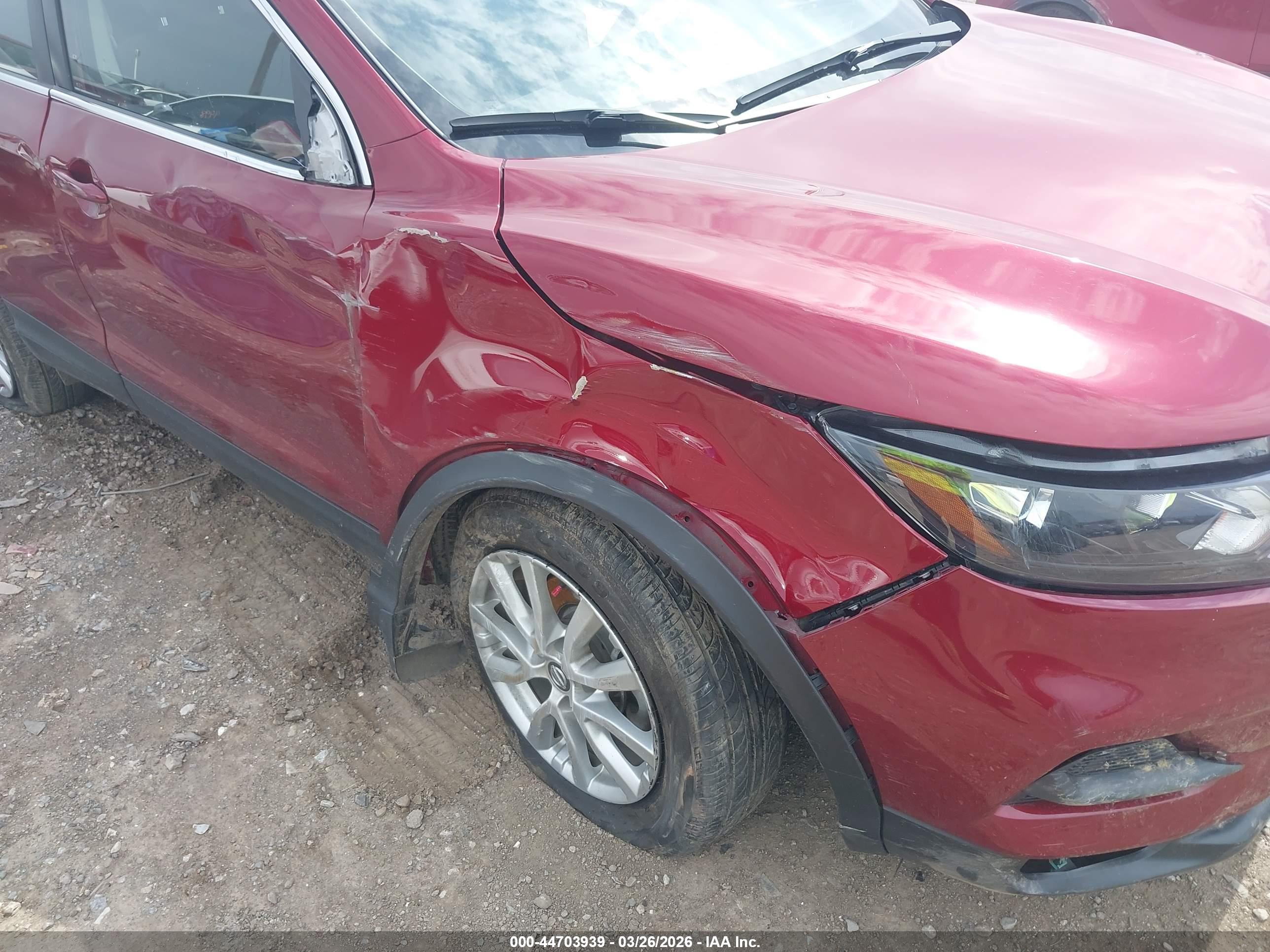 NISSAN ROGUE image 6