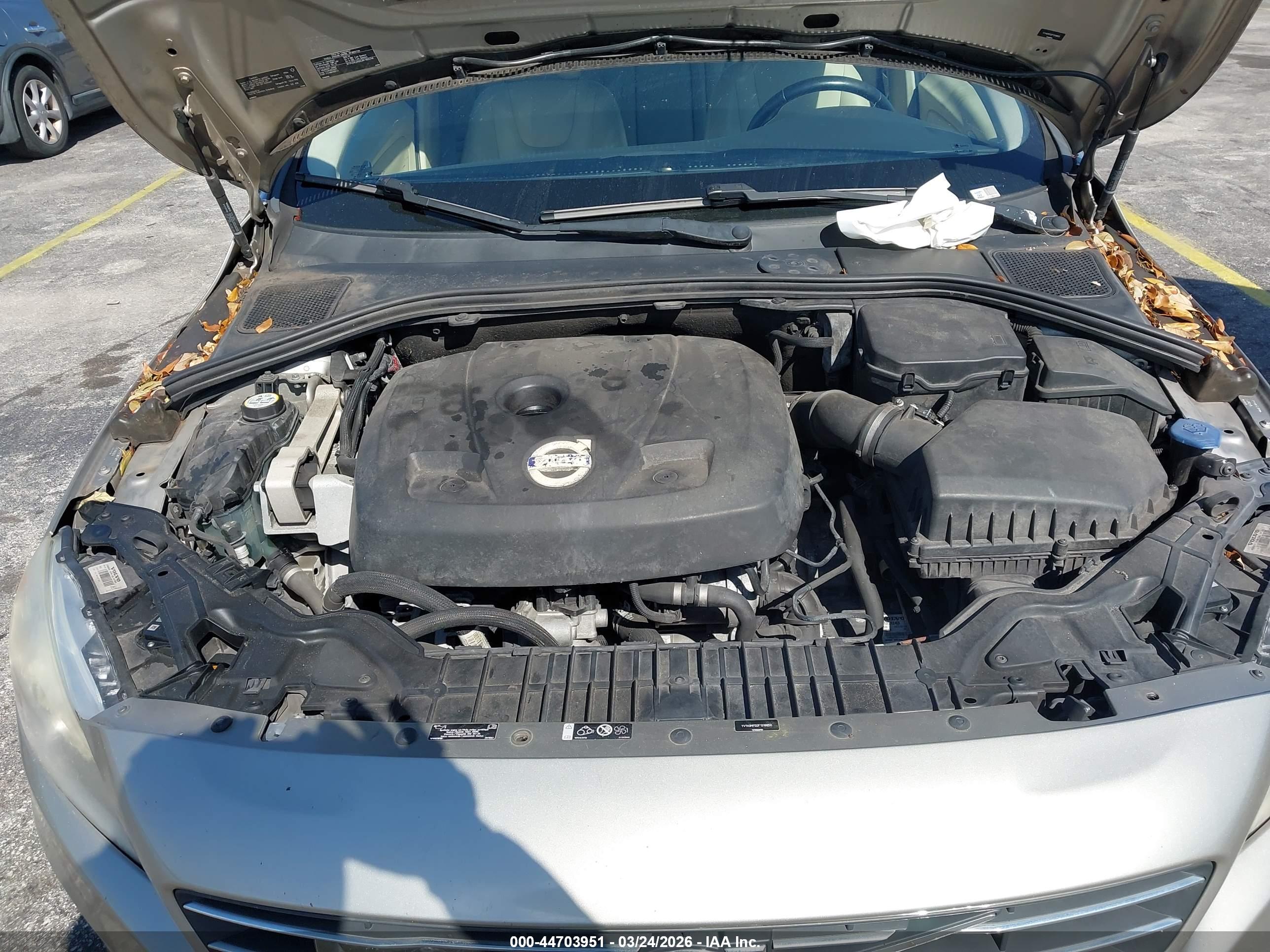 VOLVO S60 image 10
