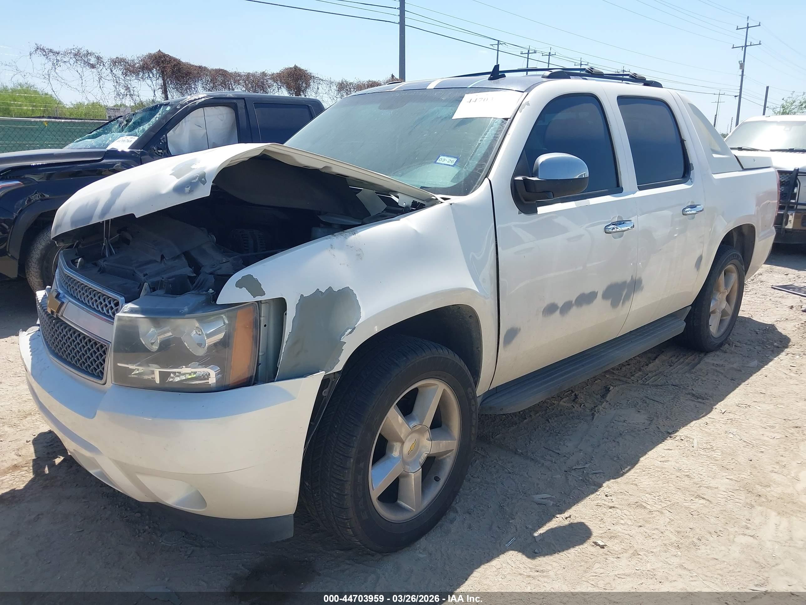 CHEVROLET AVALANCHE image 2