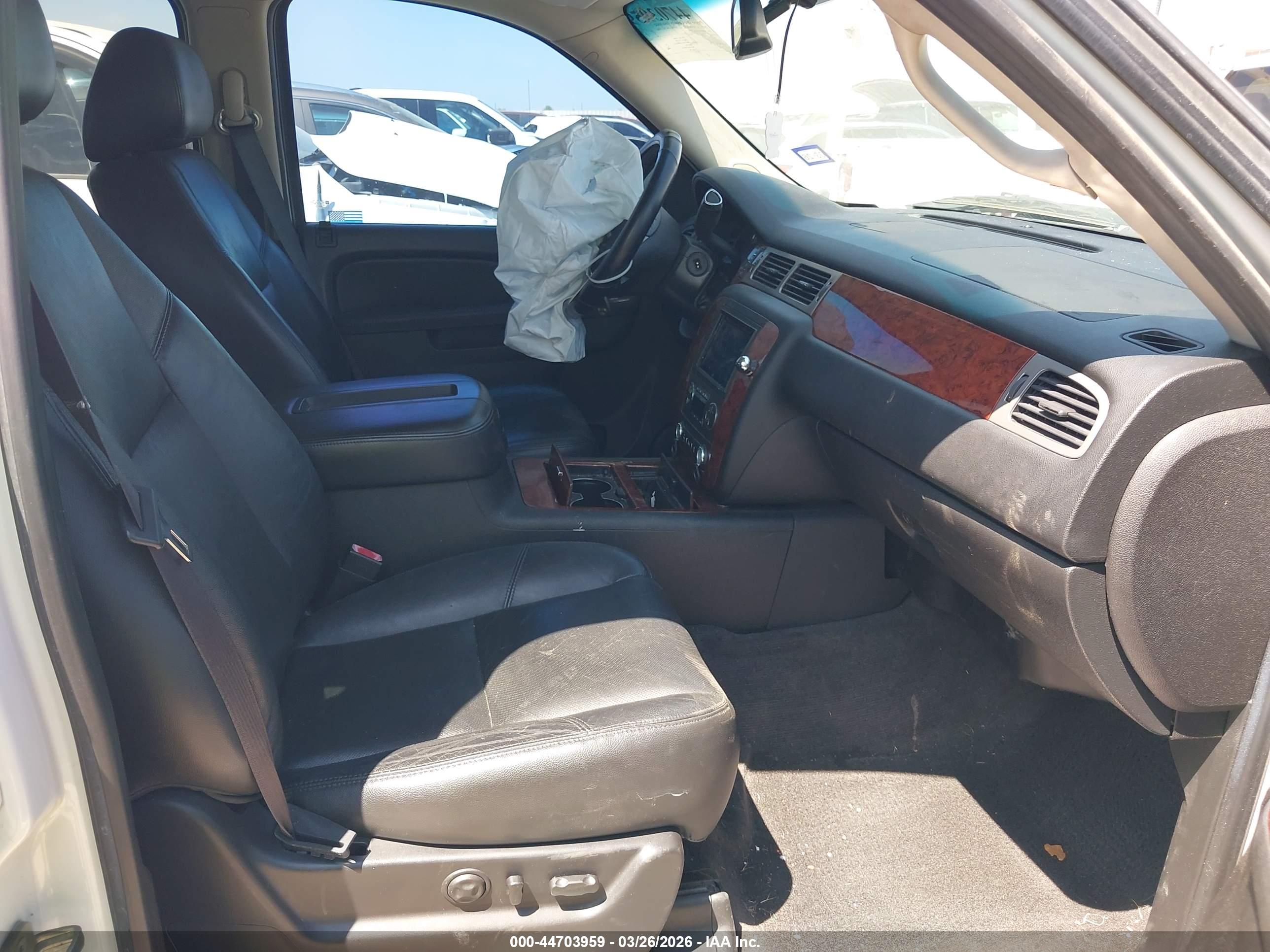 CHEVROLET AVALANCHE image 5