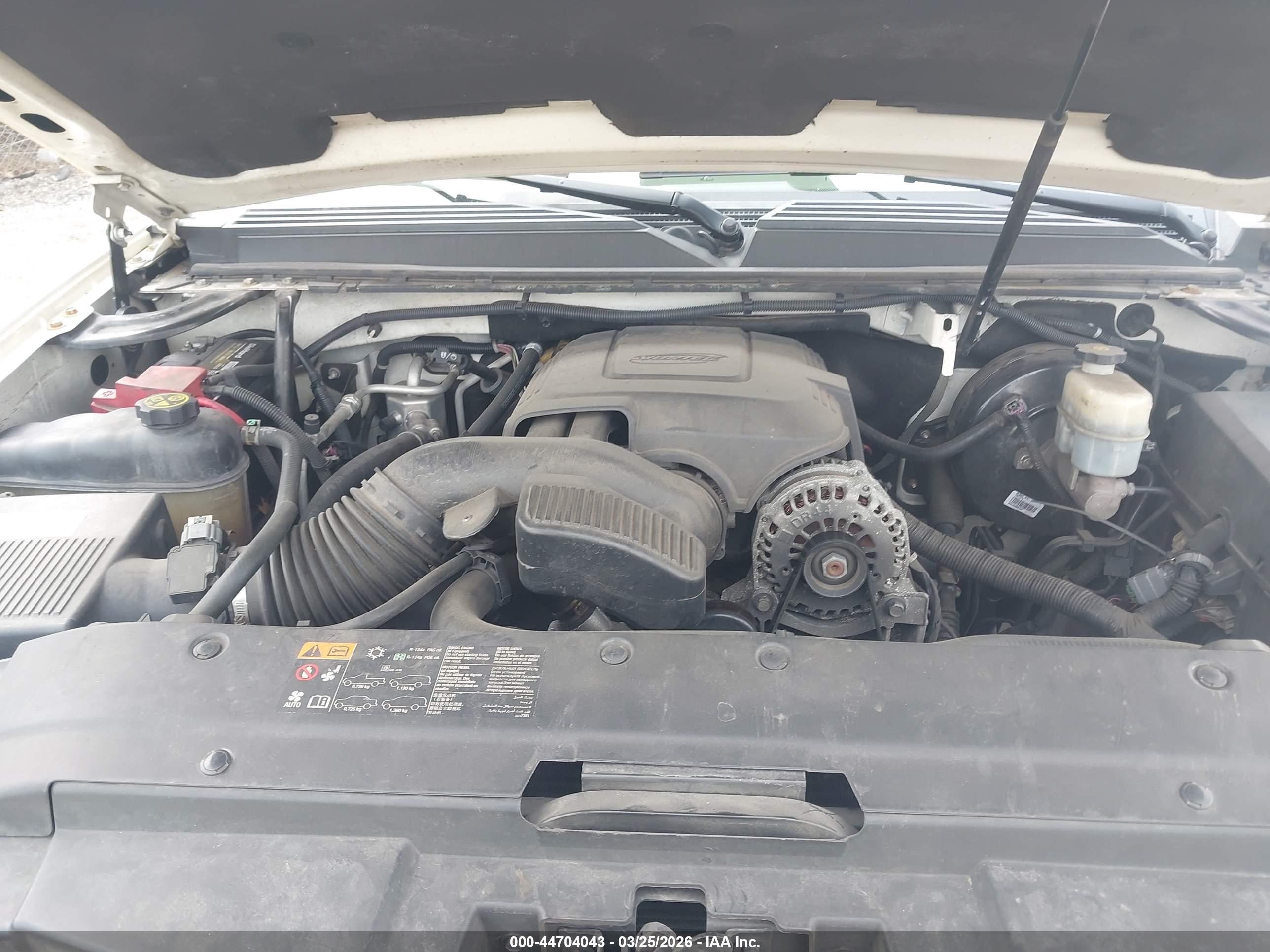 CHEVROLET TAHOE image 10