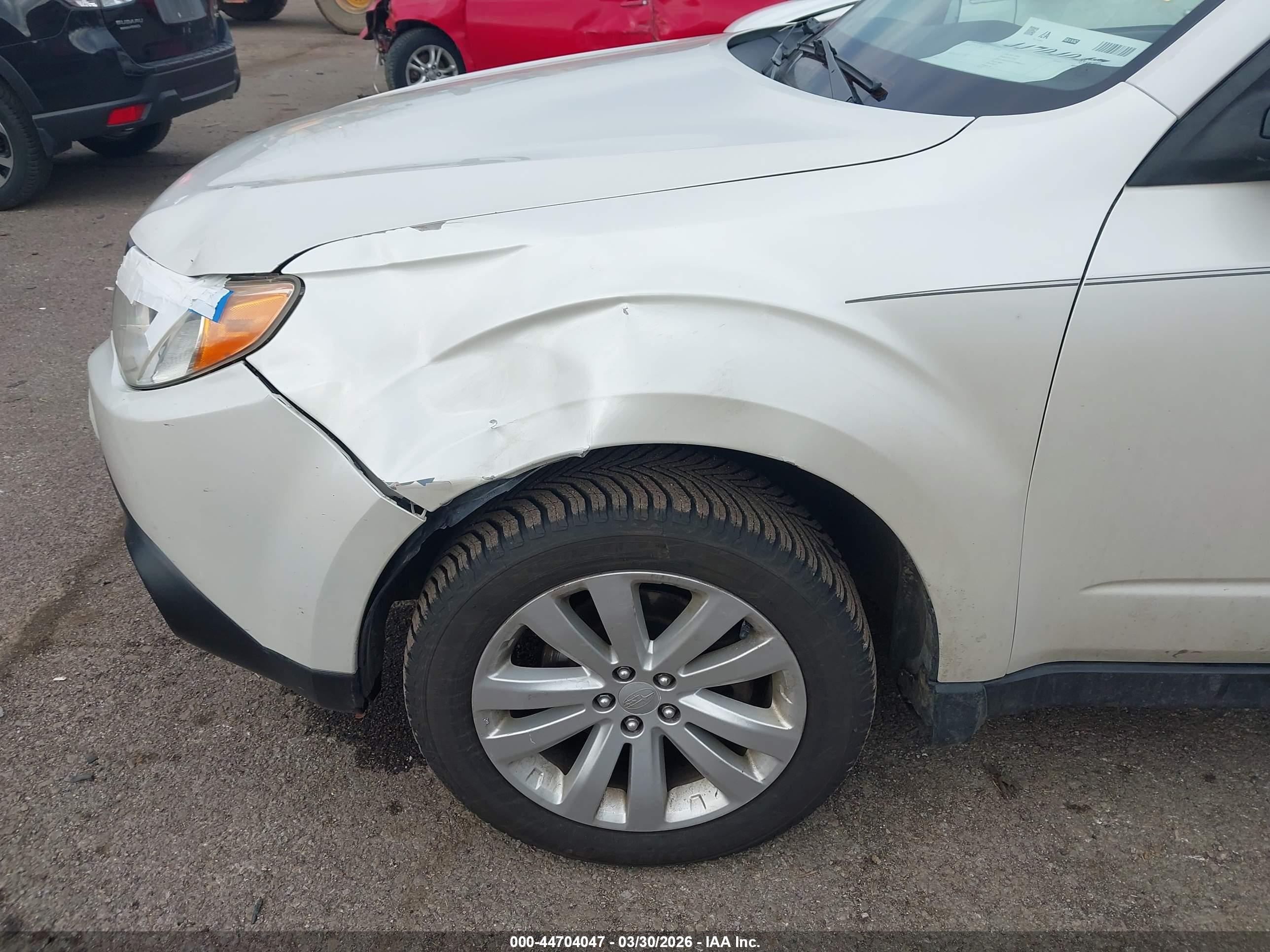 SUBARU FORESTER image 6