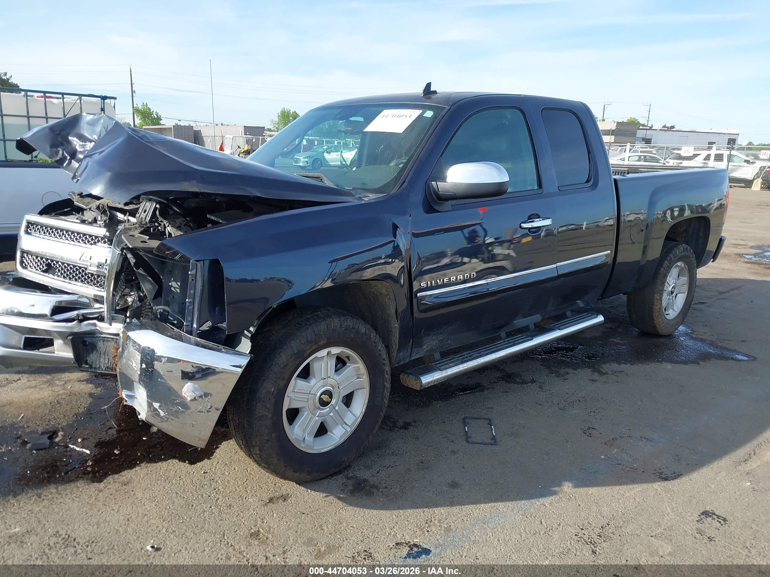CHEVROLET SILVERADO image 2