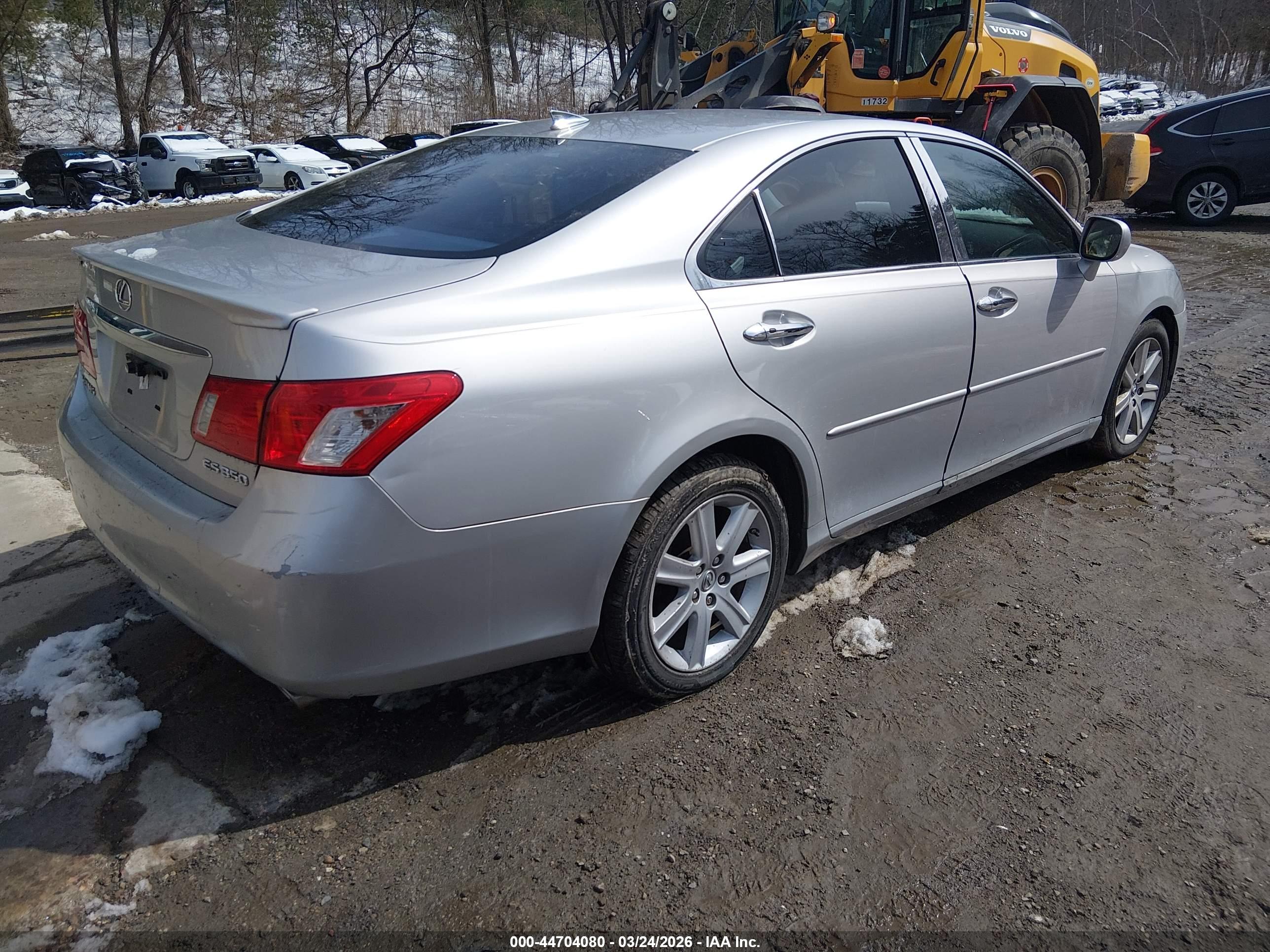LEXUS ES image 4