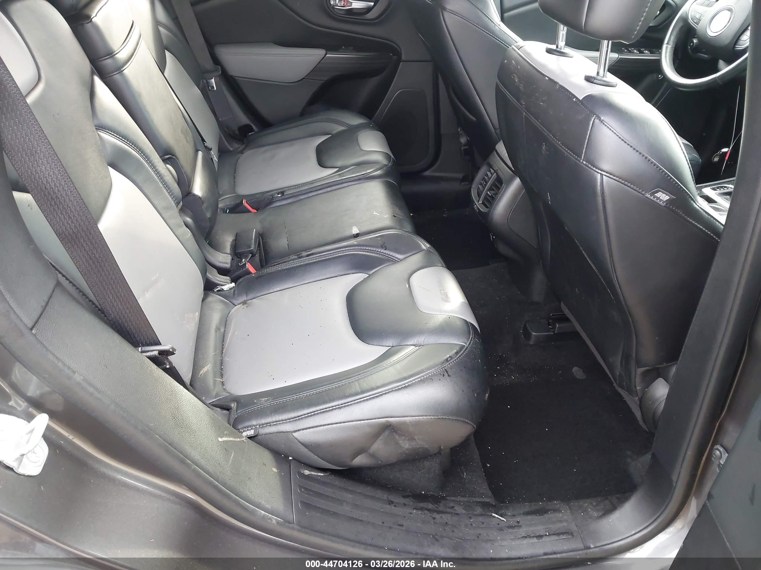 JEEP CHEROKEE image 8