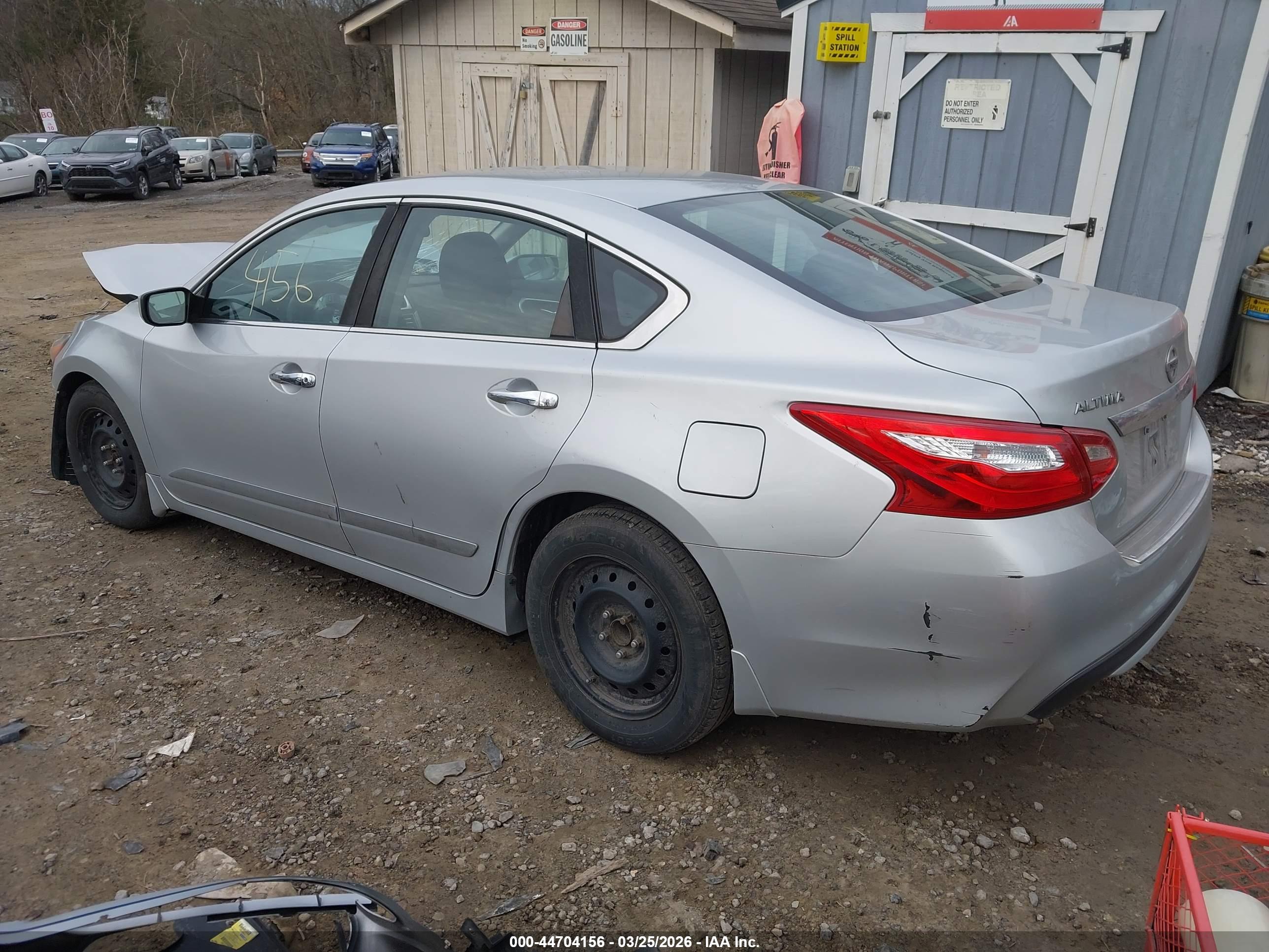NISSAN ALTIMA image 3