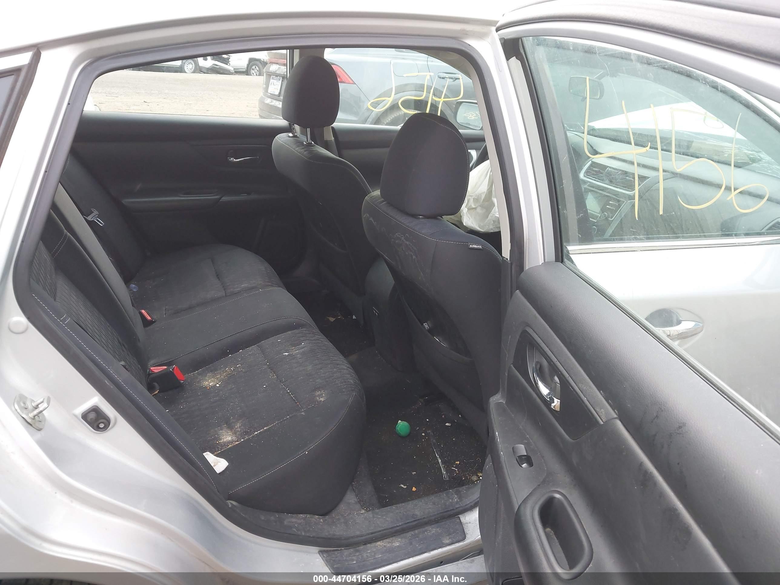 NISSAN ALTIMA image 8