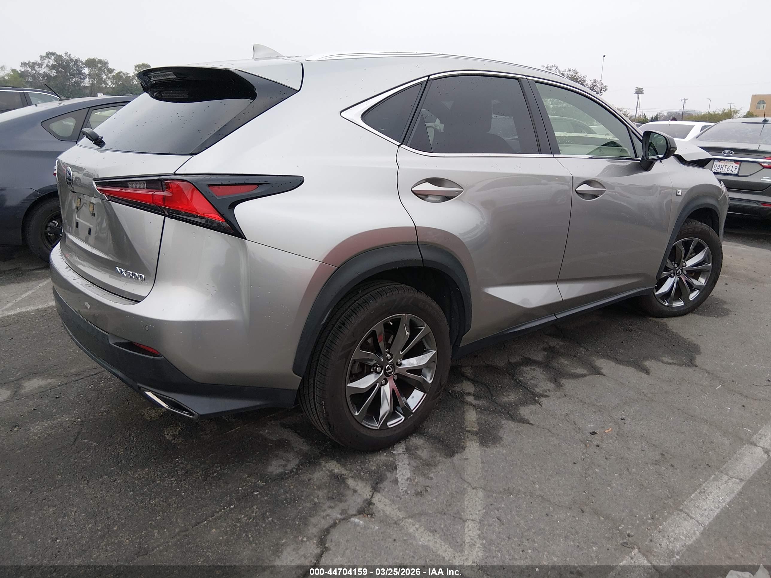 LEXUS NX image 4